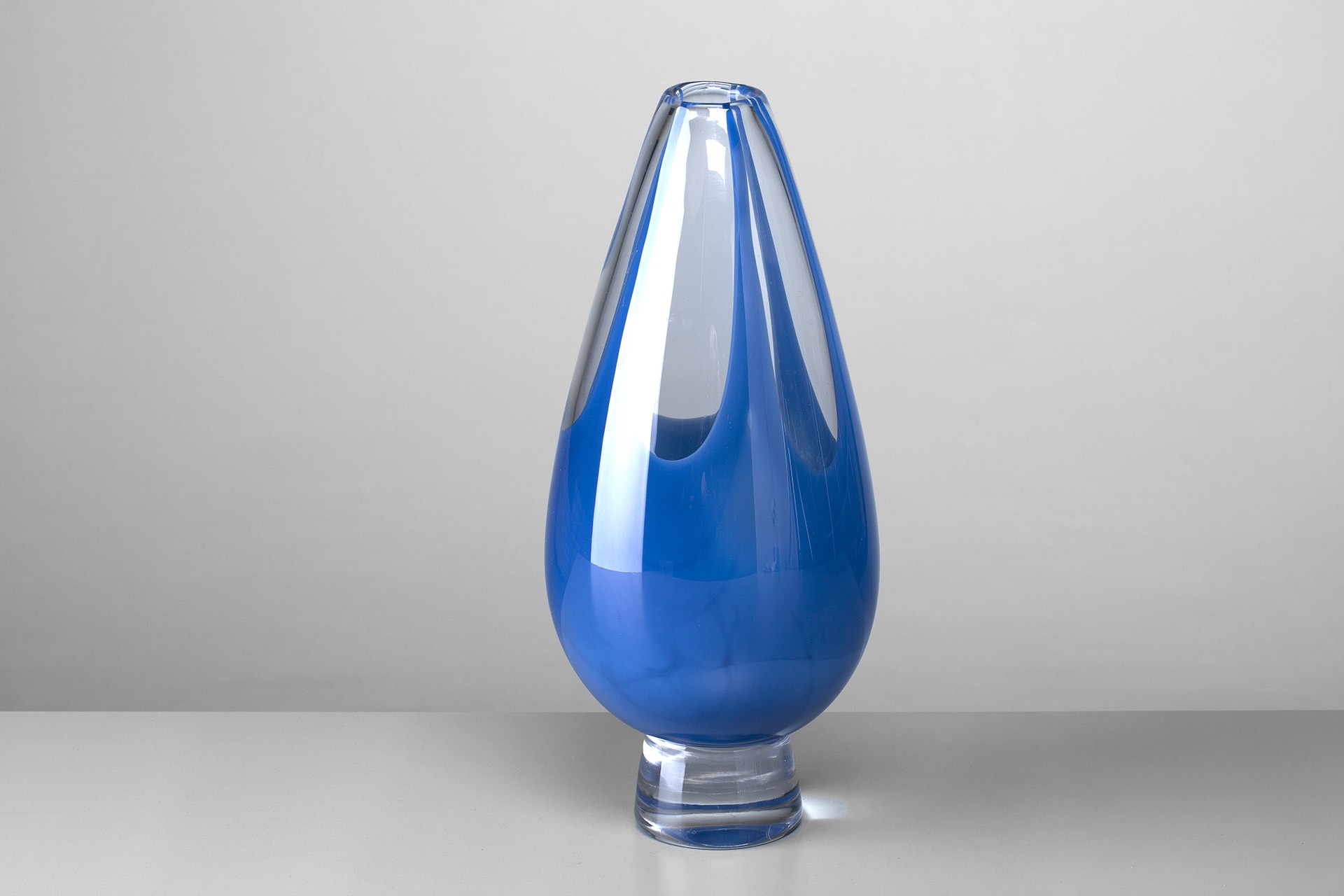 Large Vase image 3