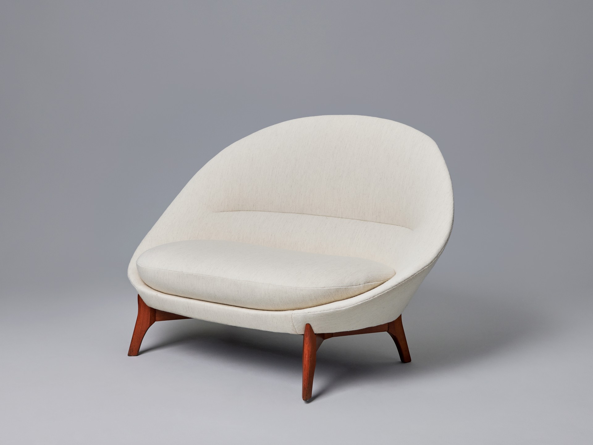 Sofa image 3