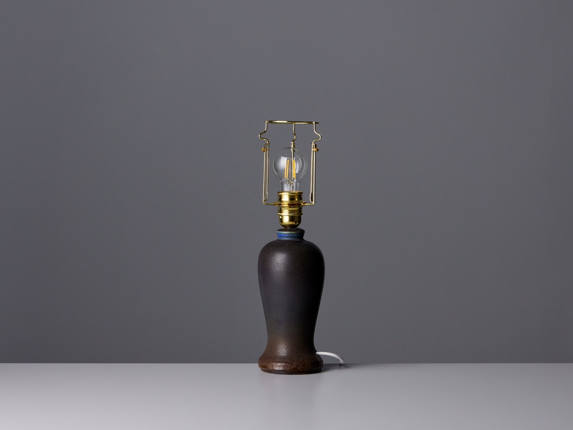 Table Lamp image 3