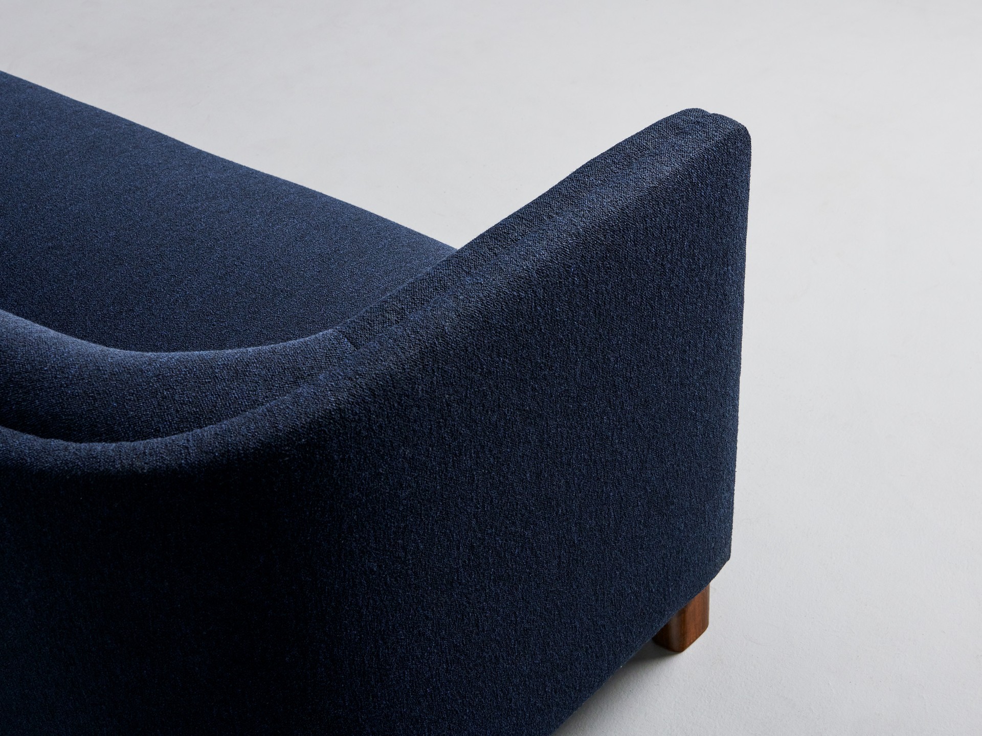 Sofa image 5