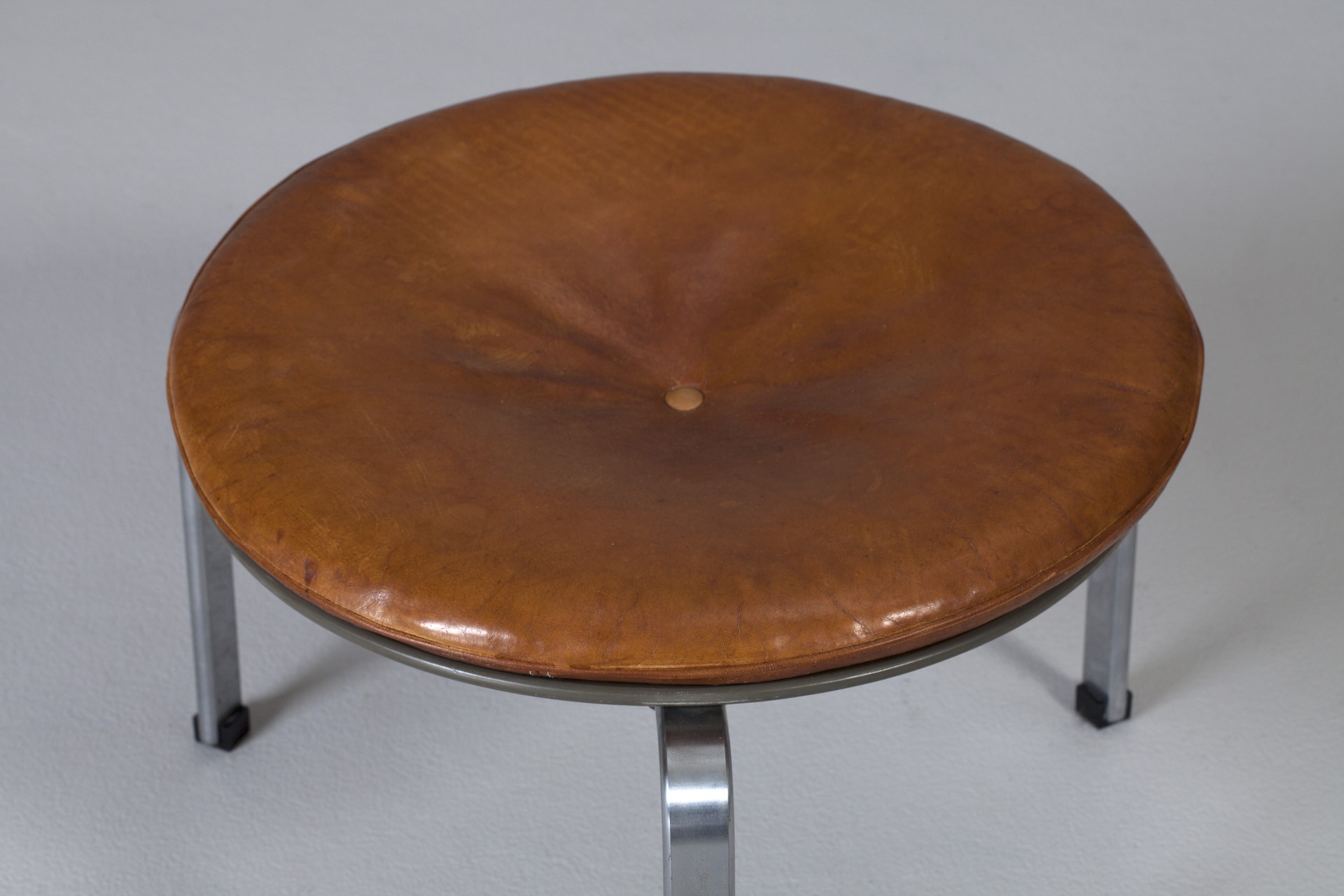 PK-33 Stool image 3