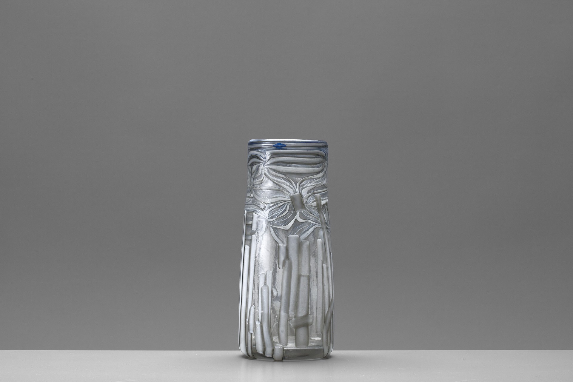 Vase image 2