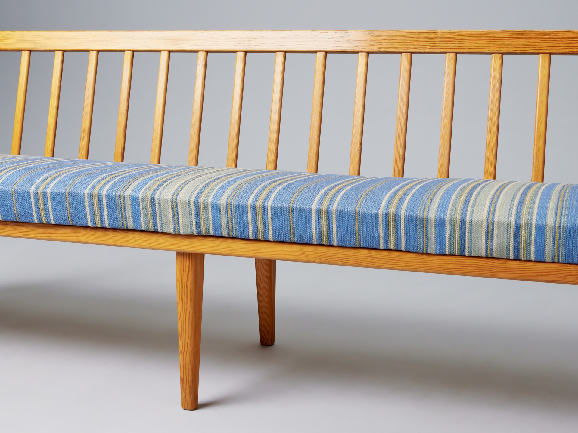 'Visingsö' Sofa image 6