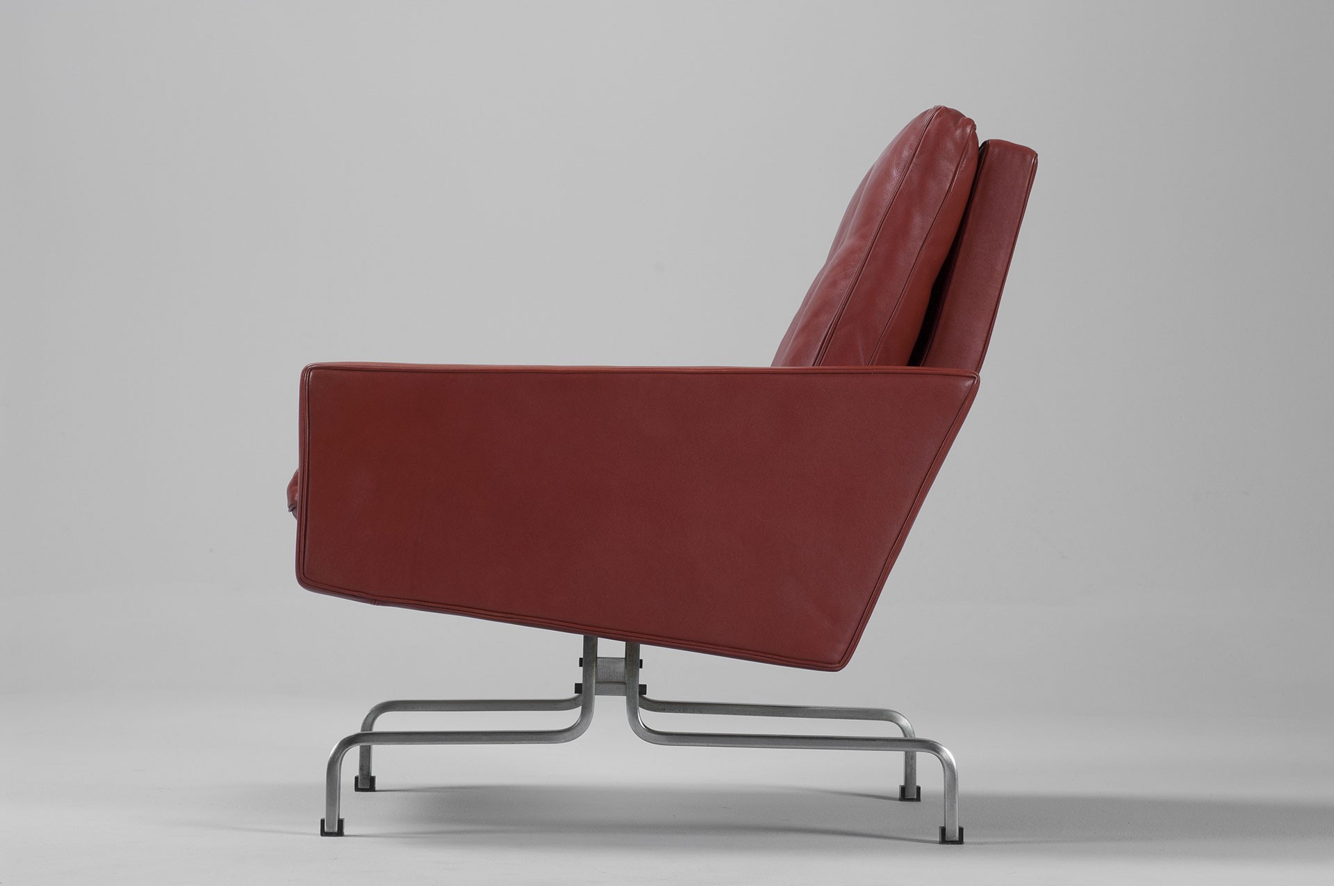 PK31 Armchair image 3