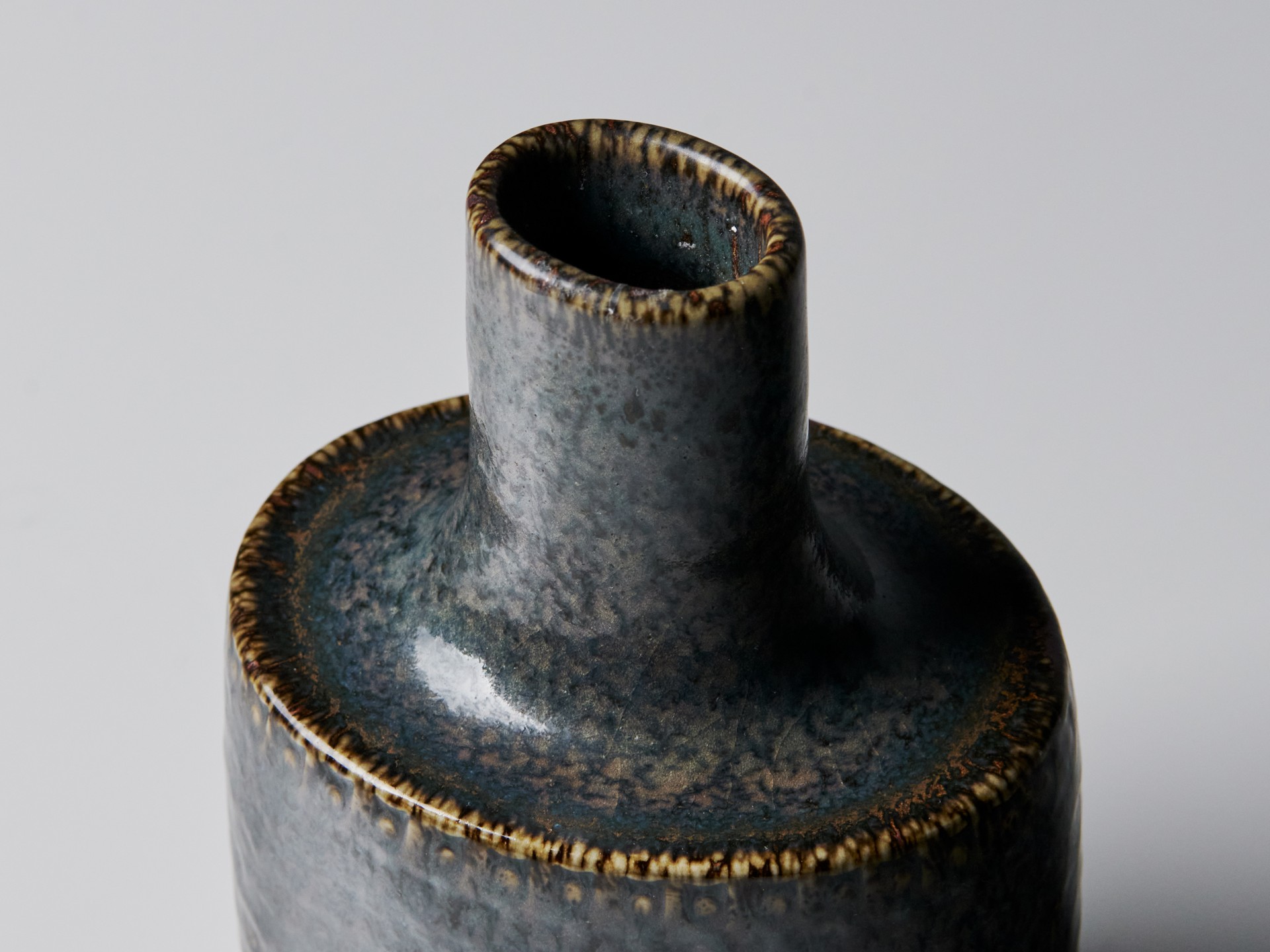 Vase image 4
