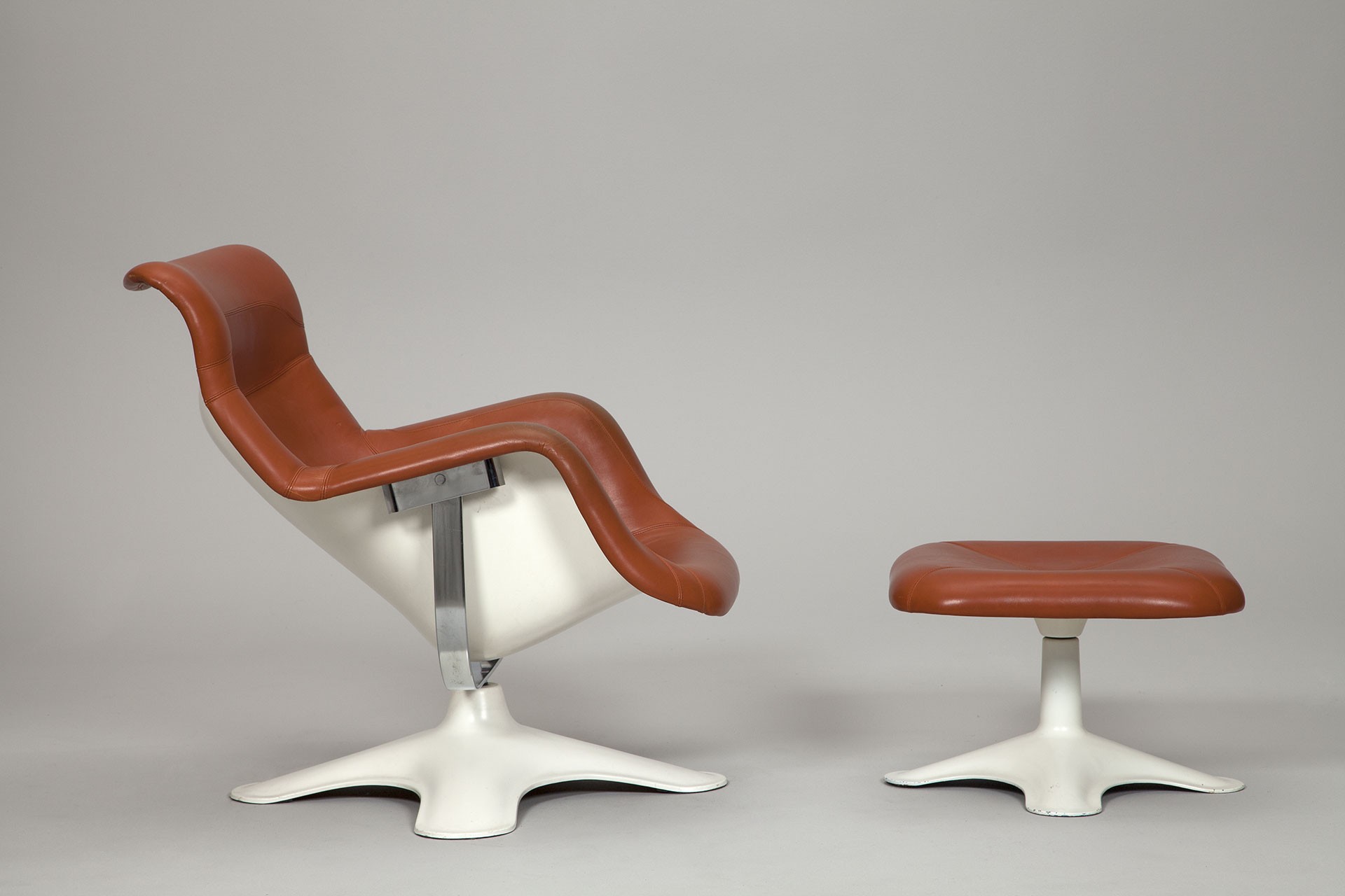 'Karuselli' Easy Chair with Ottoman image 2