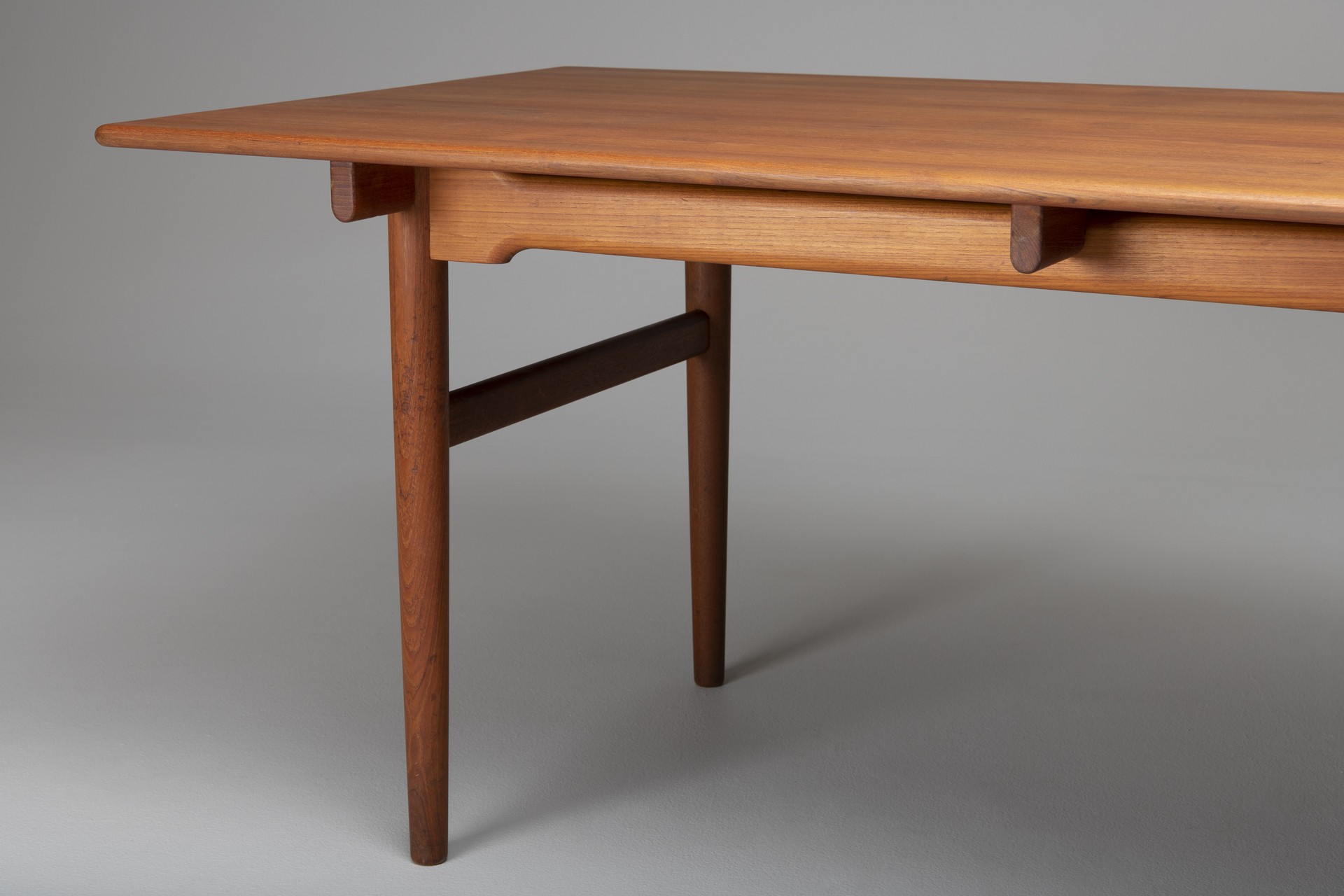 Dining Table image 4