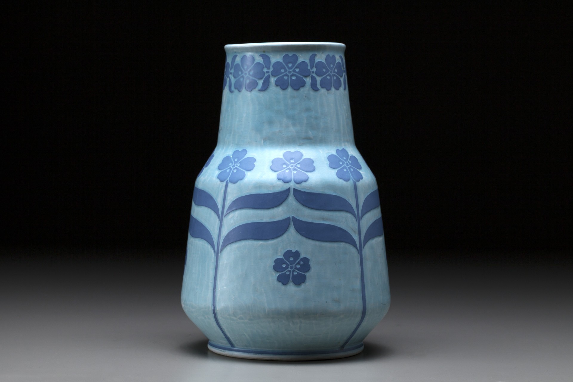Vase image 2