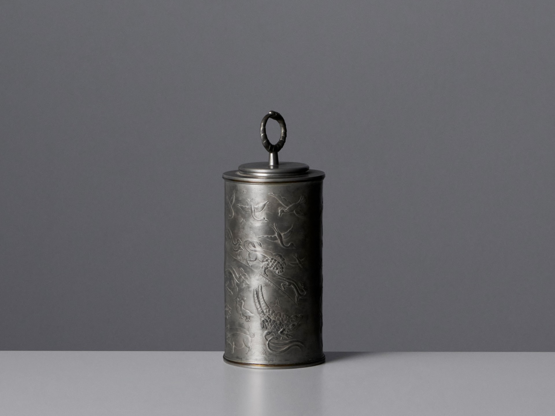 Vessel with Cover image 3