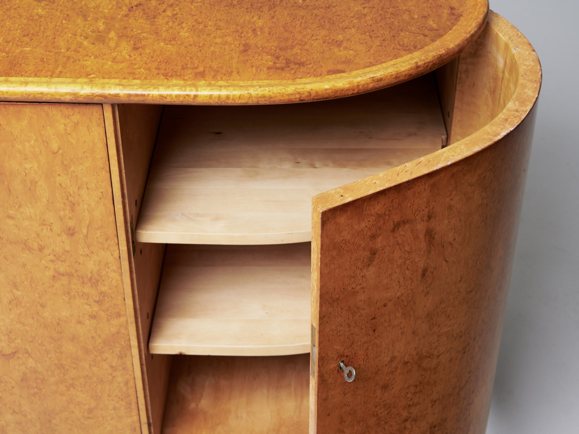 Cabinet image 6