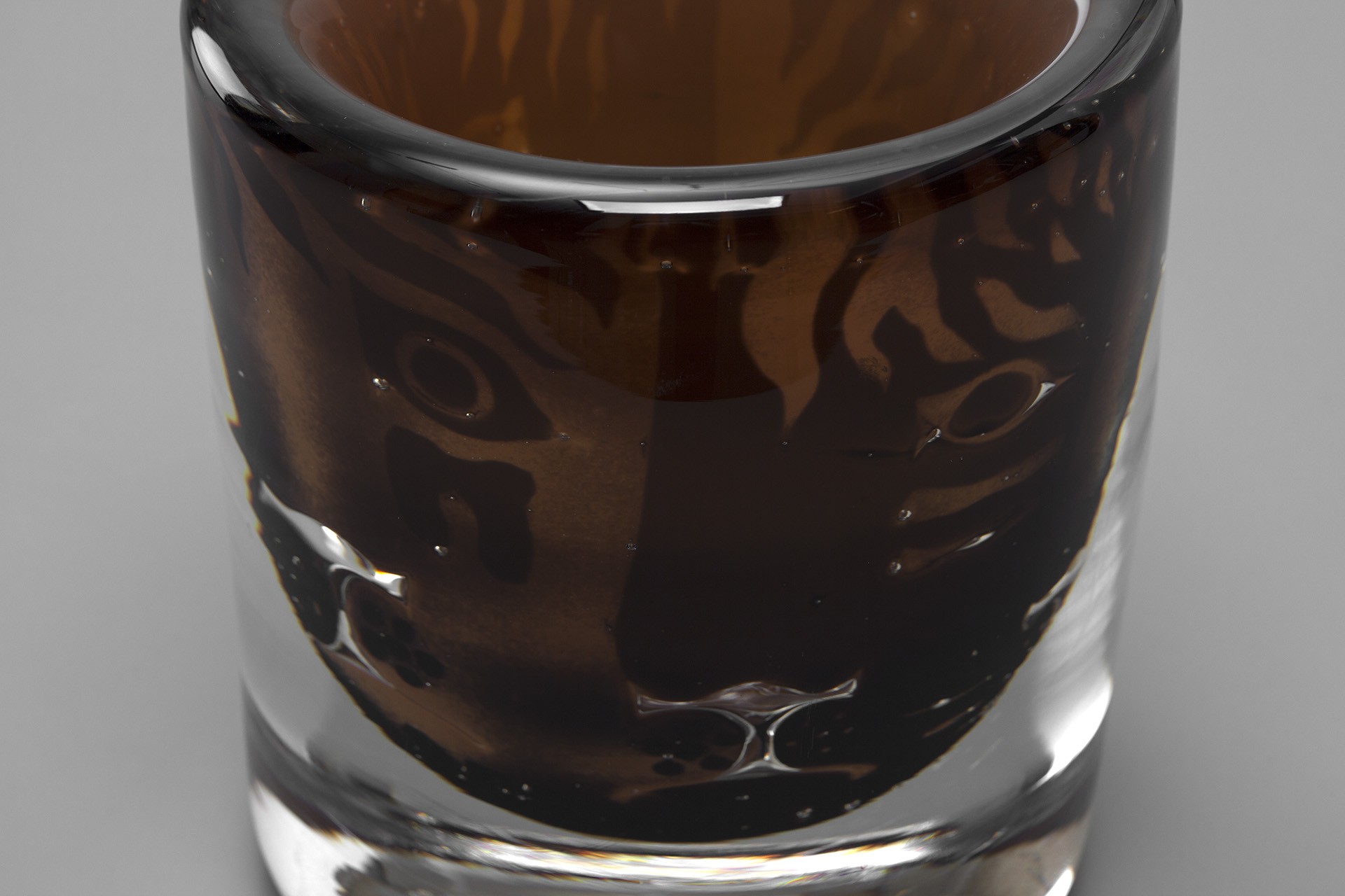 Tiger Vase image 5