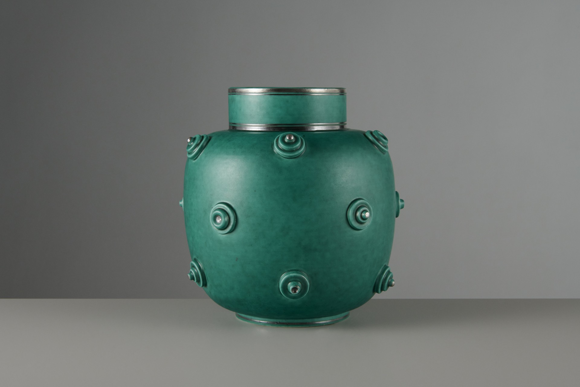 'Argenta' vase