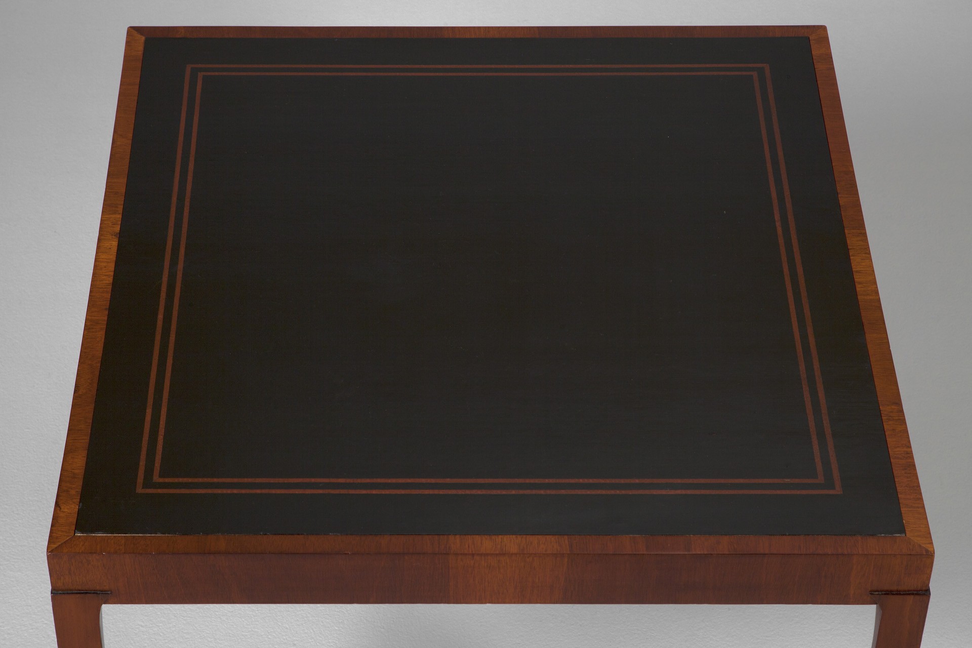 Dining Table image 3