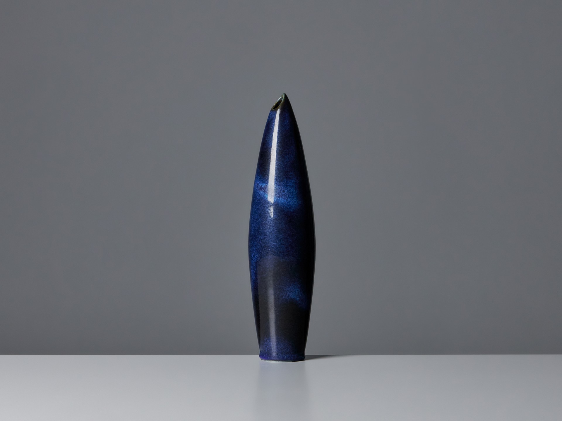 Three 'Gnurgla' Vases image 3