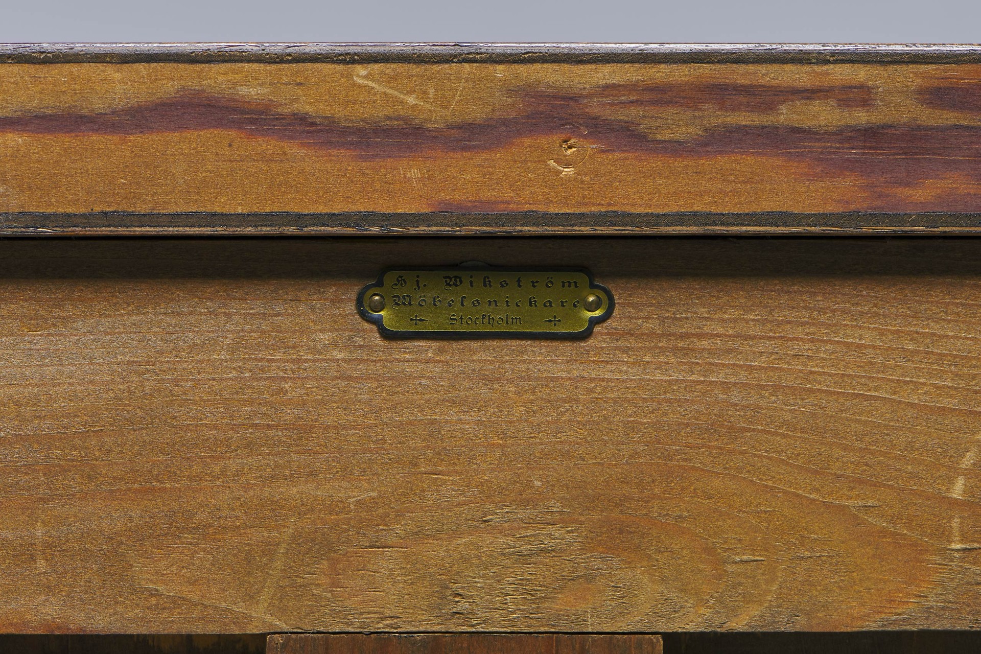 Neoclassical Chest of Drawers image 7