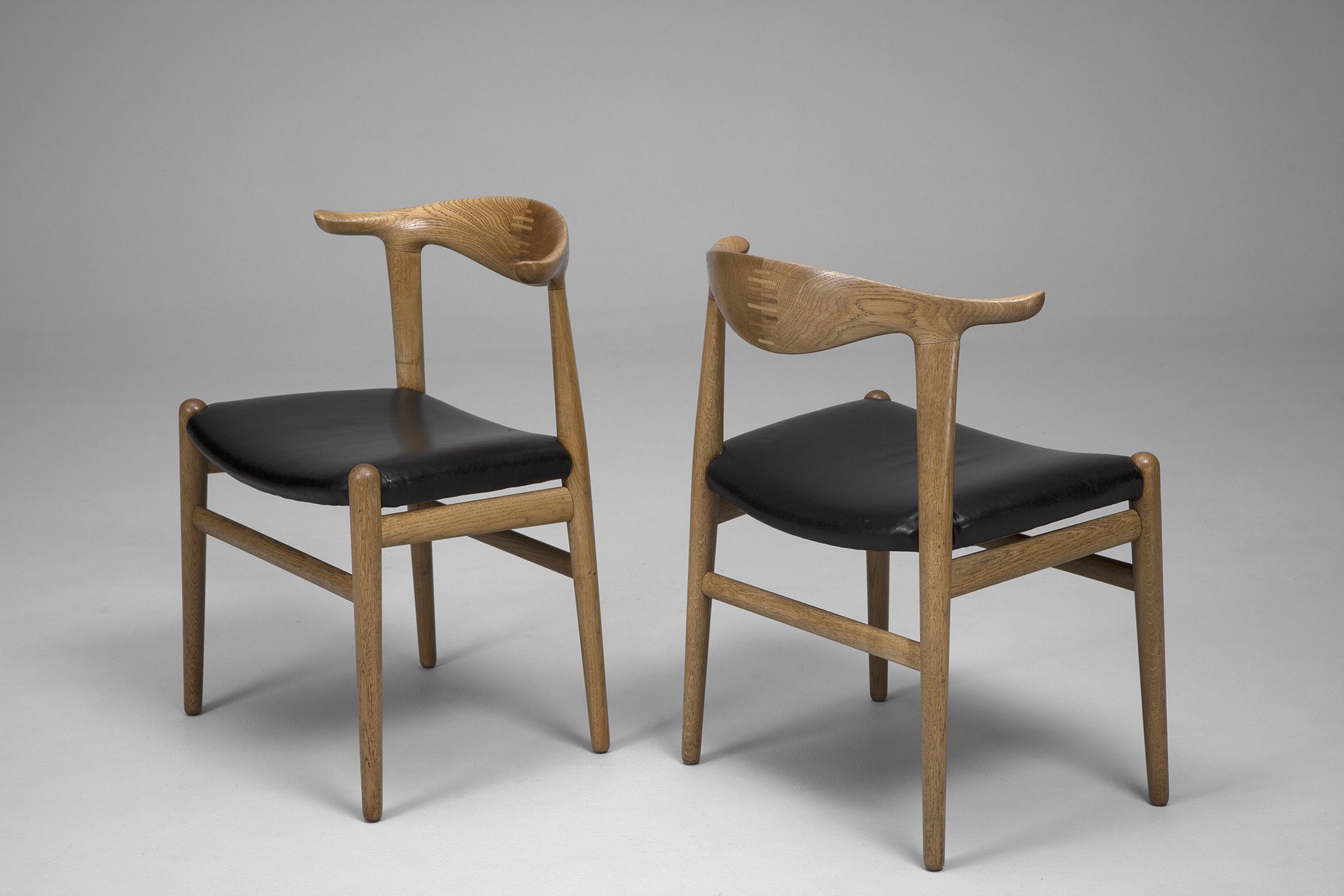 Set of Twelve 'Cowhorn Chairs' image 2