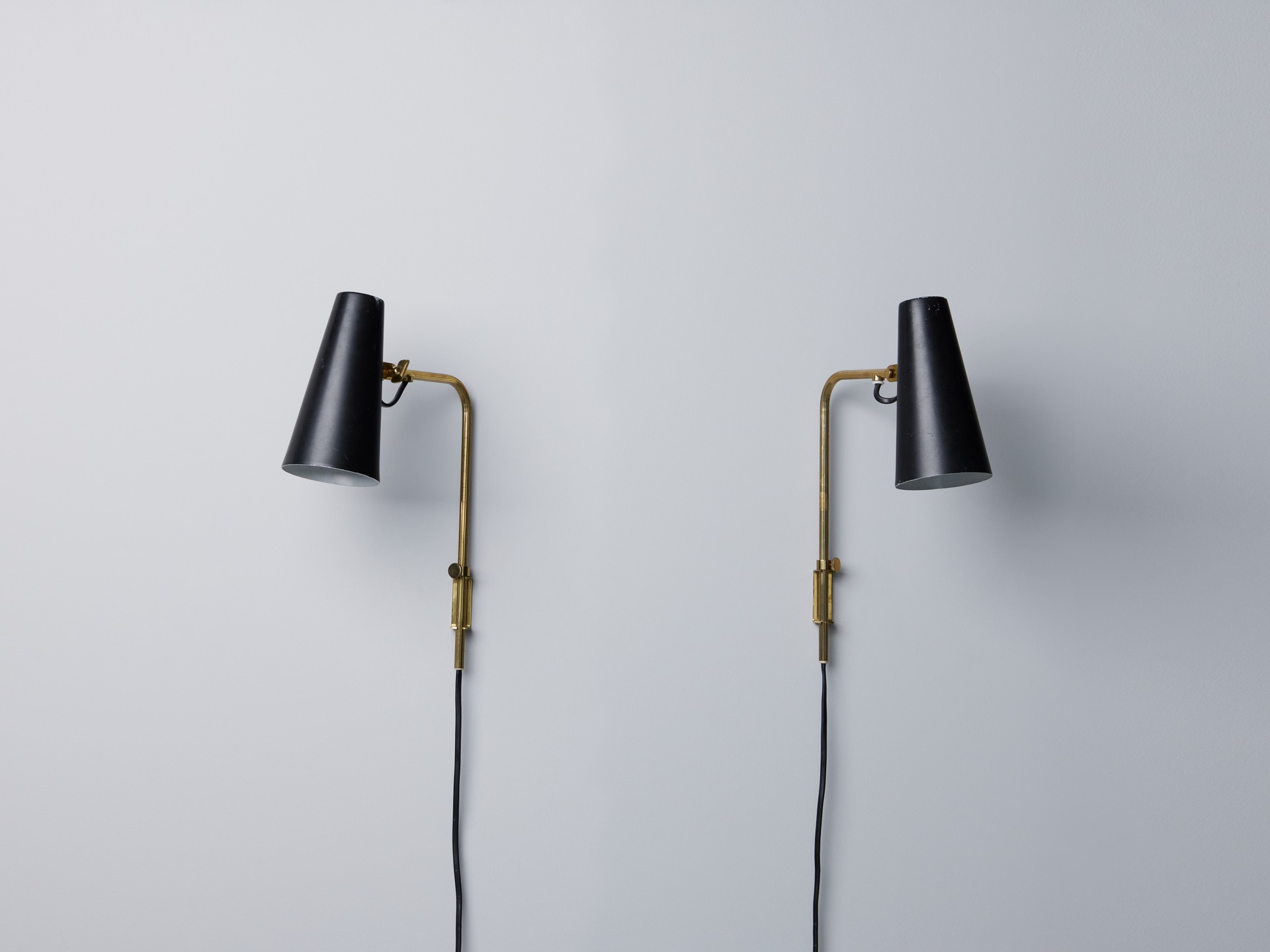 Pair of Wall Lamps image 3