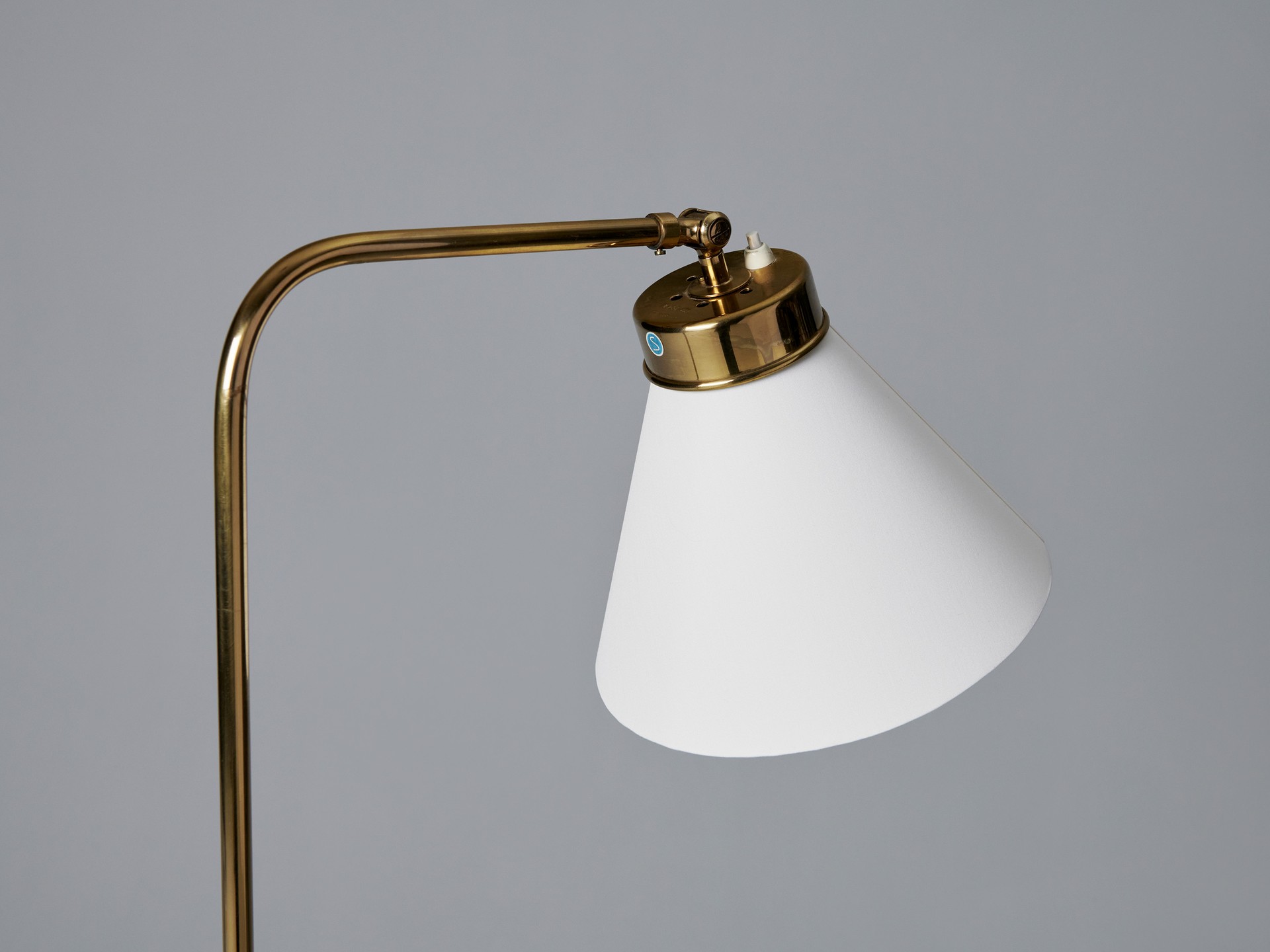 Adjustable Floor Lamp image 3