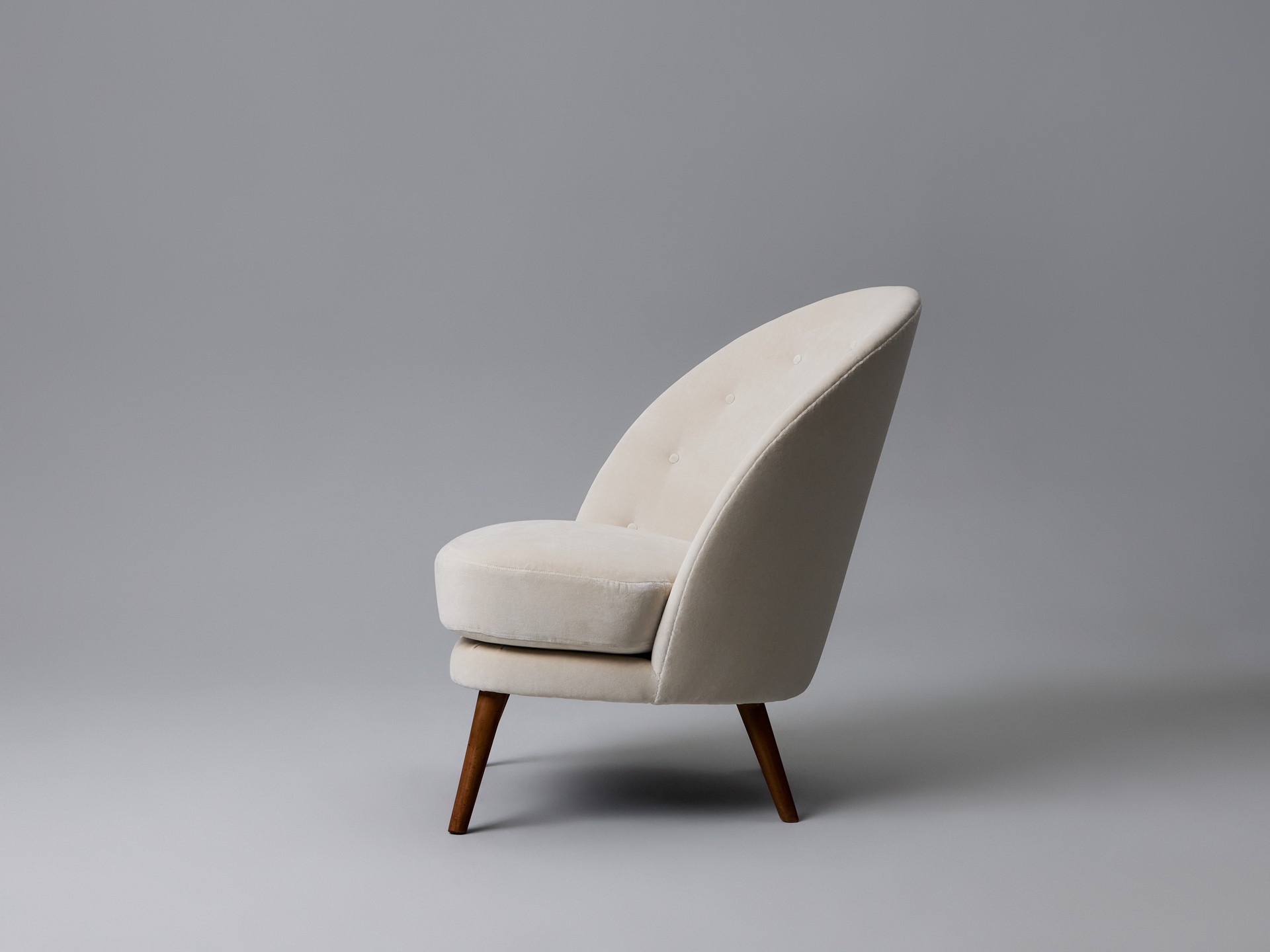 Pair of Lounge Chairs image 3