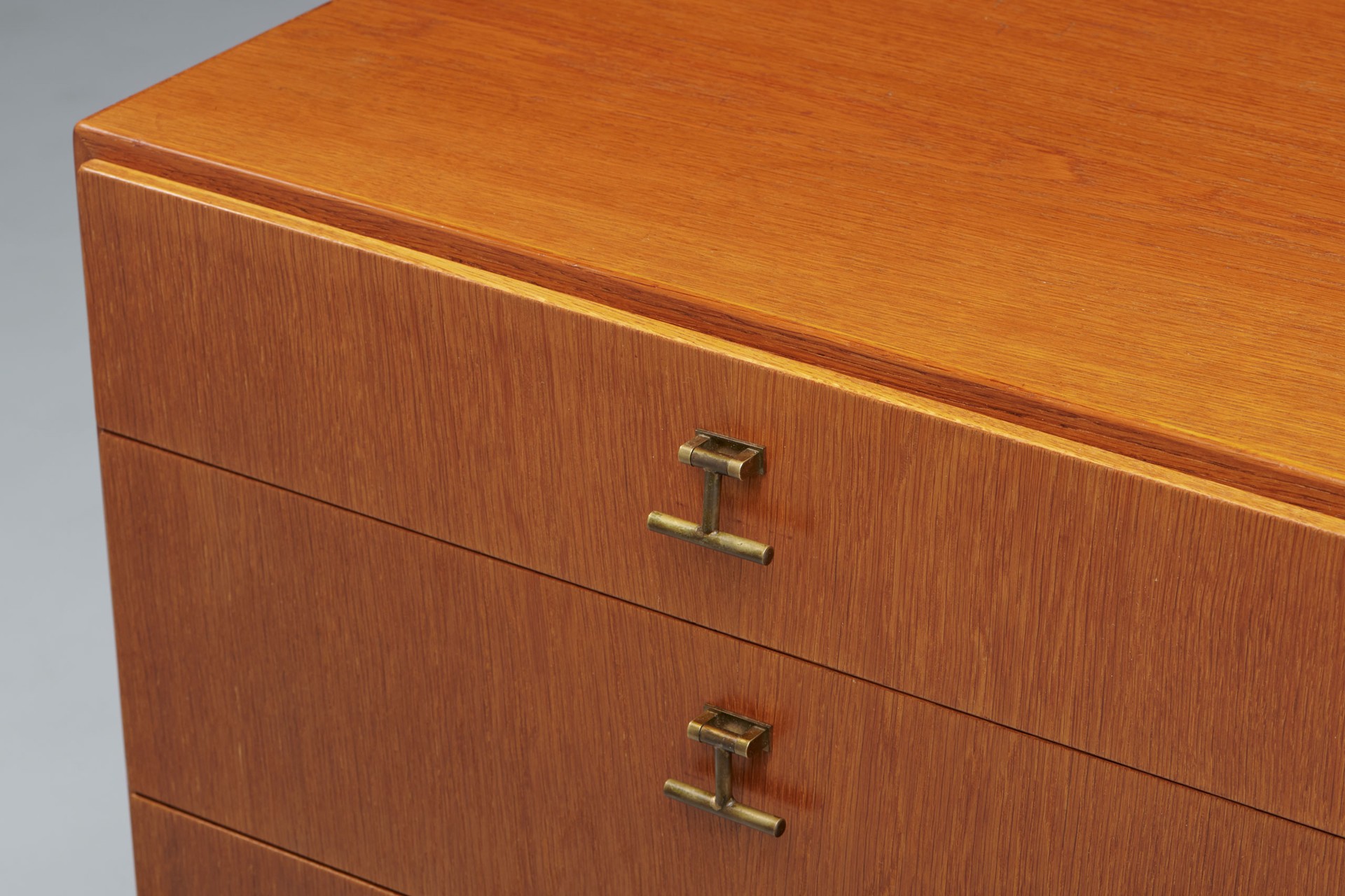 Pair of Chest of Drawers image 5