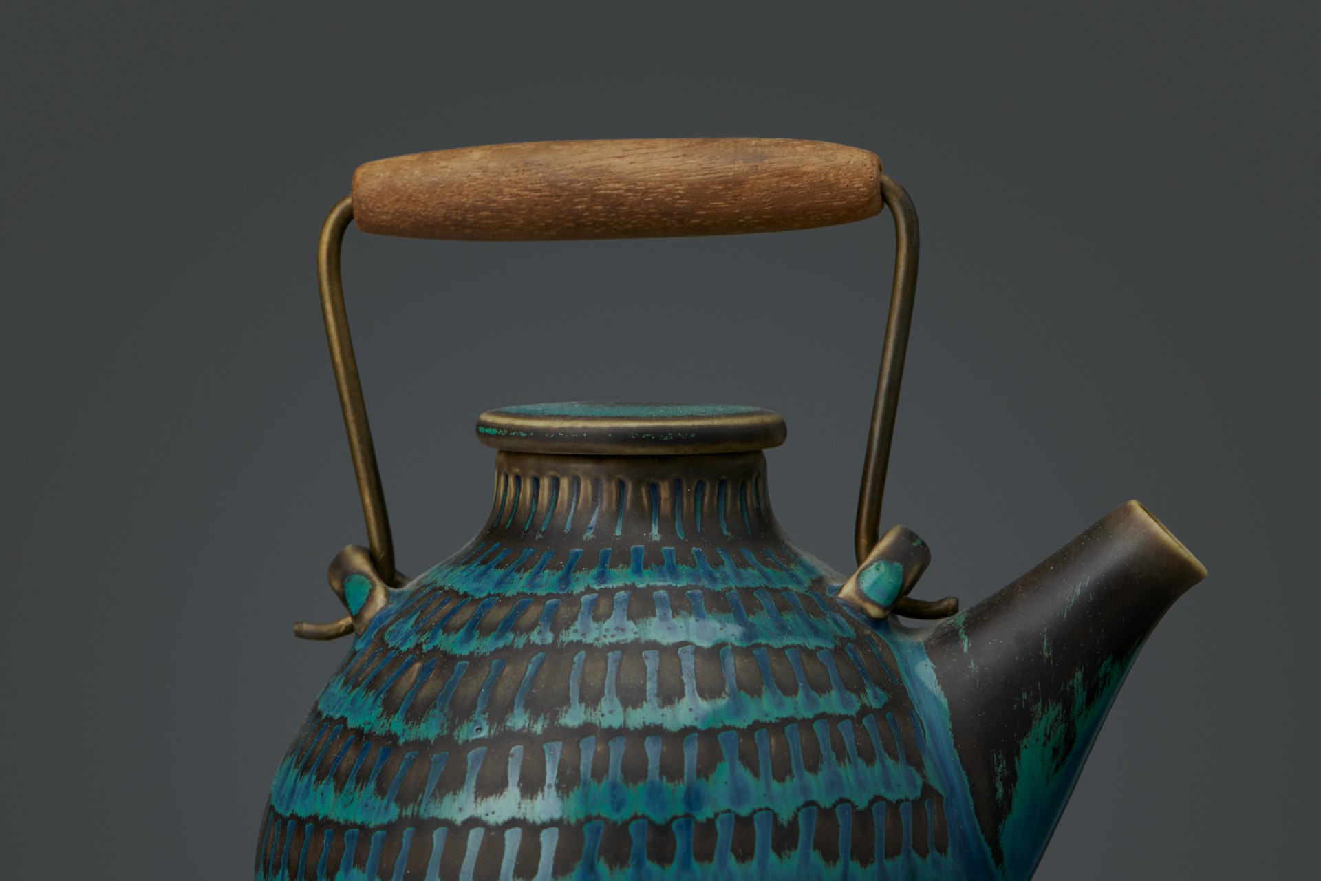 Two Teapots image 8