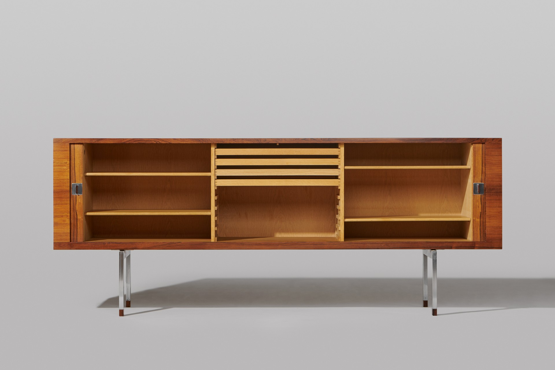 'President' Sideboard image 2