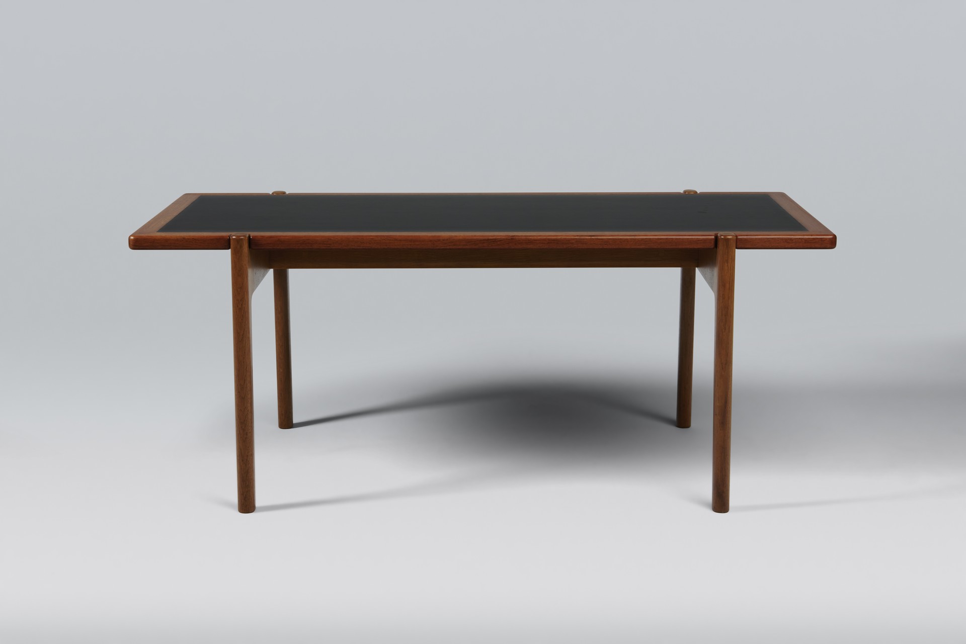 Reversible Coffee Table image 3