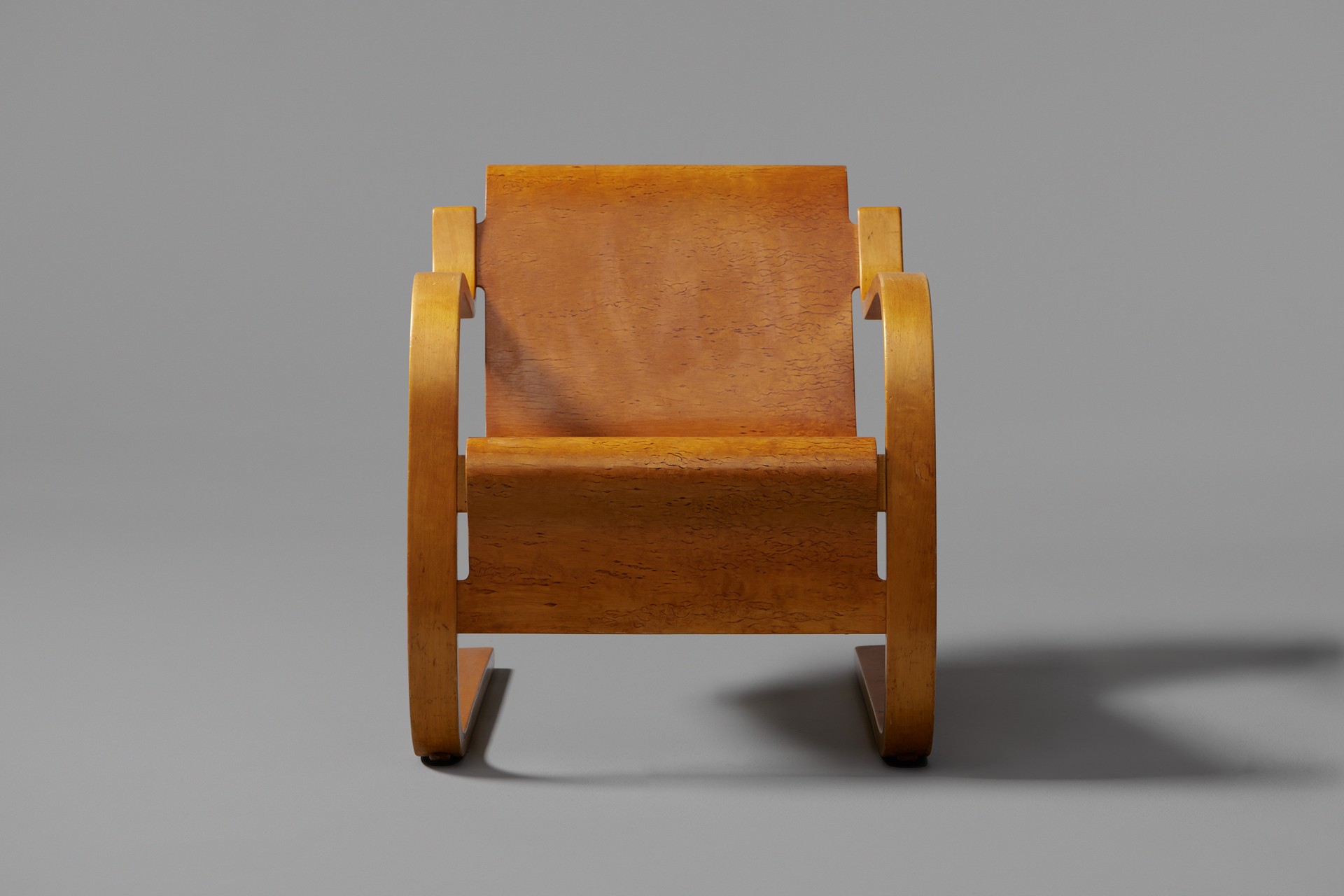 Cantilevered Armchair, Model no. 31 image 4