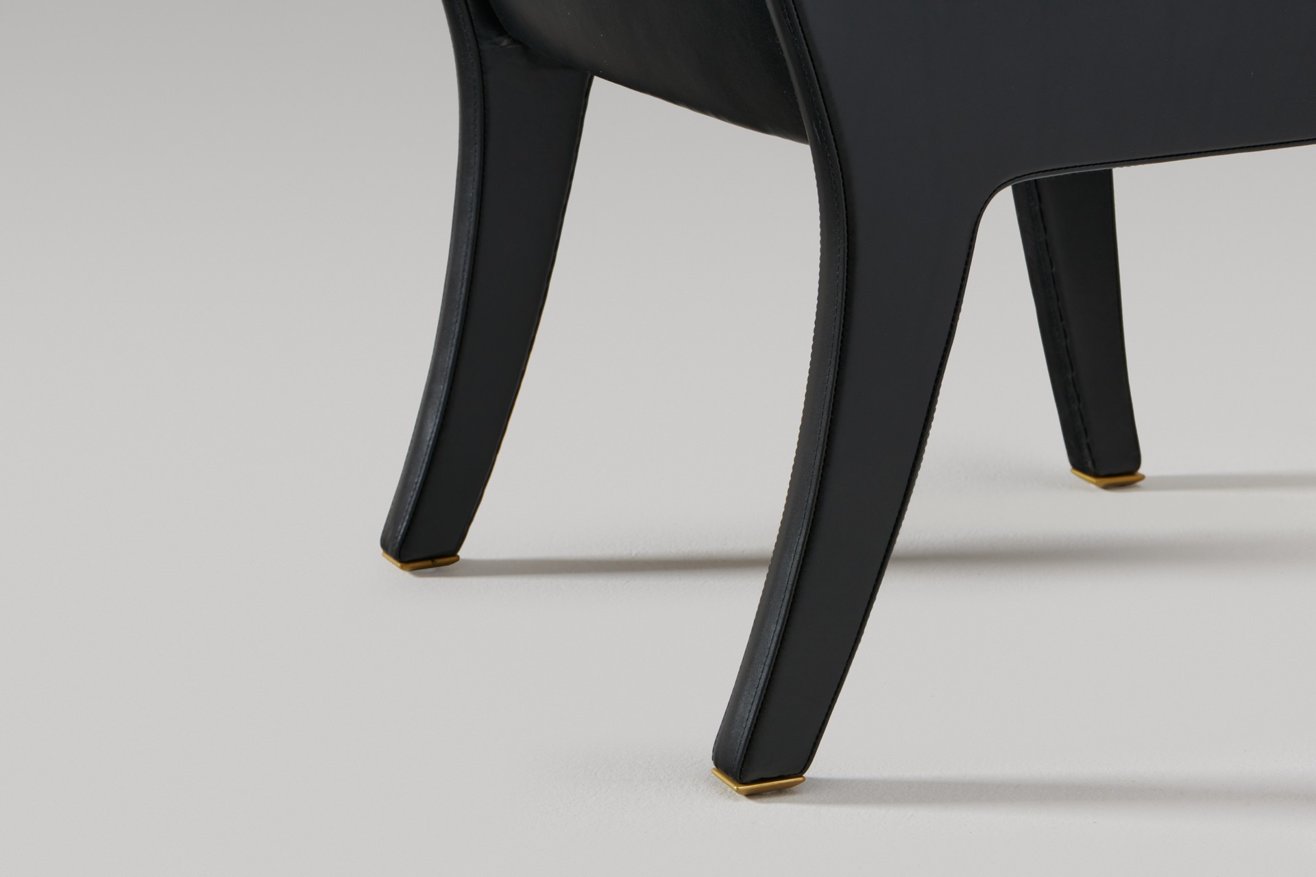 Model P 10 R 63 Armchair image 6