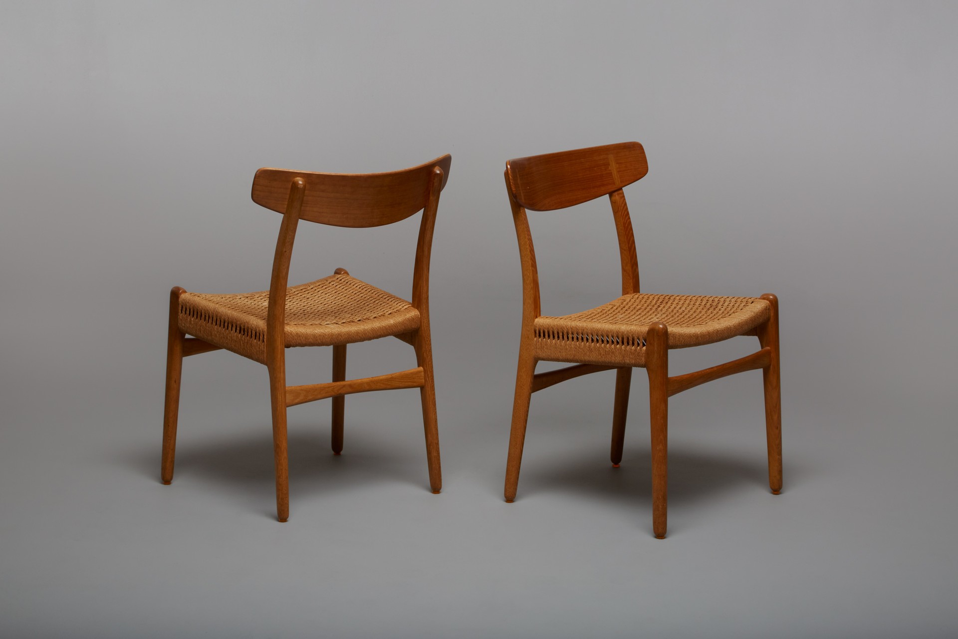 Set of Eight Dining Chairs, Model no. CH 23 image 3