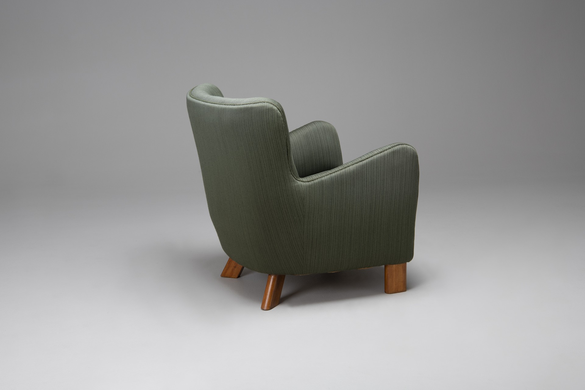 Armchair, Model no. 1669 image 3