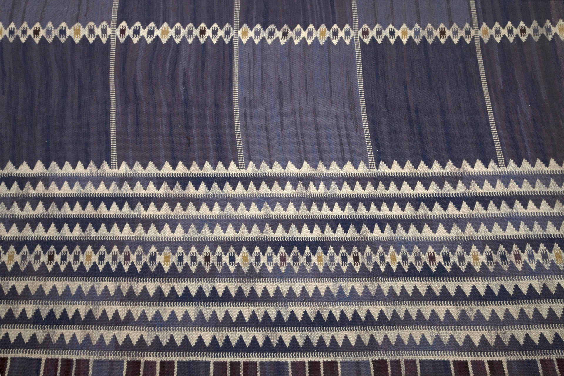 Monumental Salerno Carpet image 3