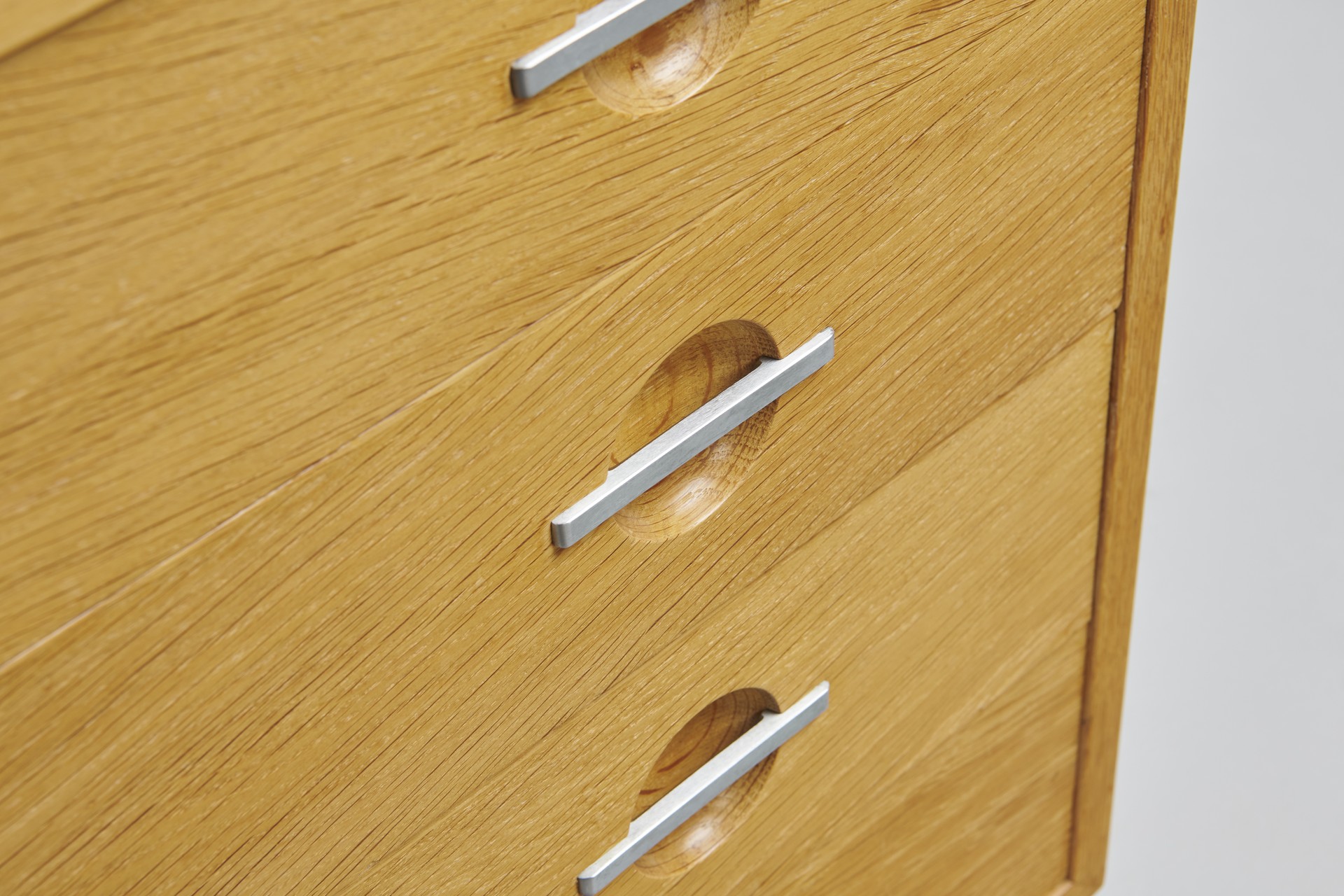 Chest of Drawers image 4