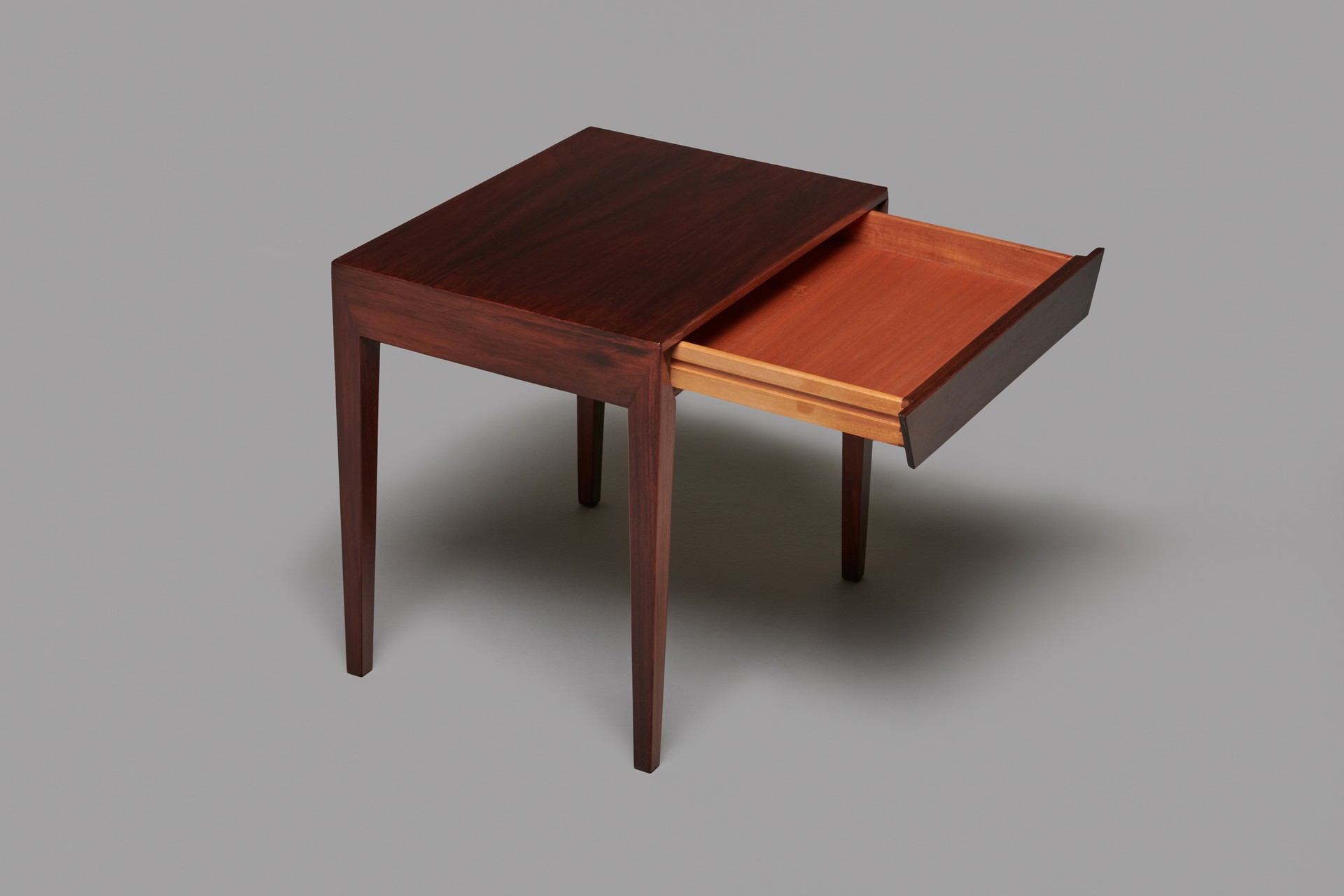 Pair of side tables image 5