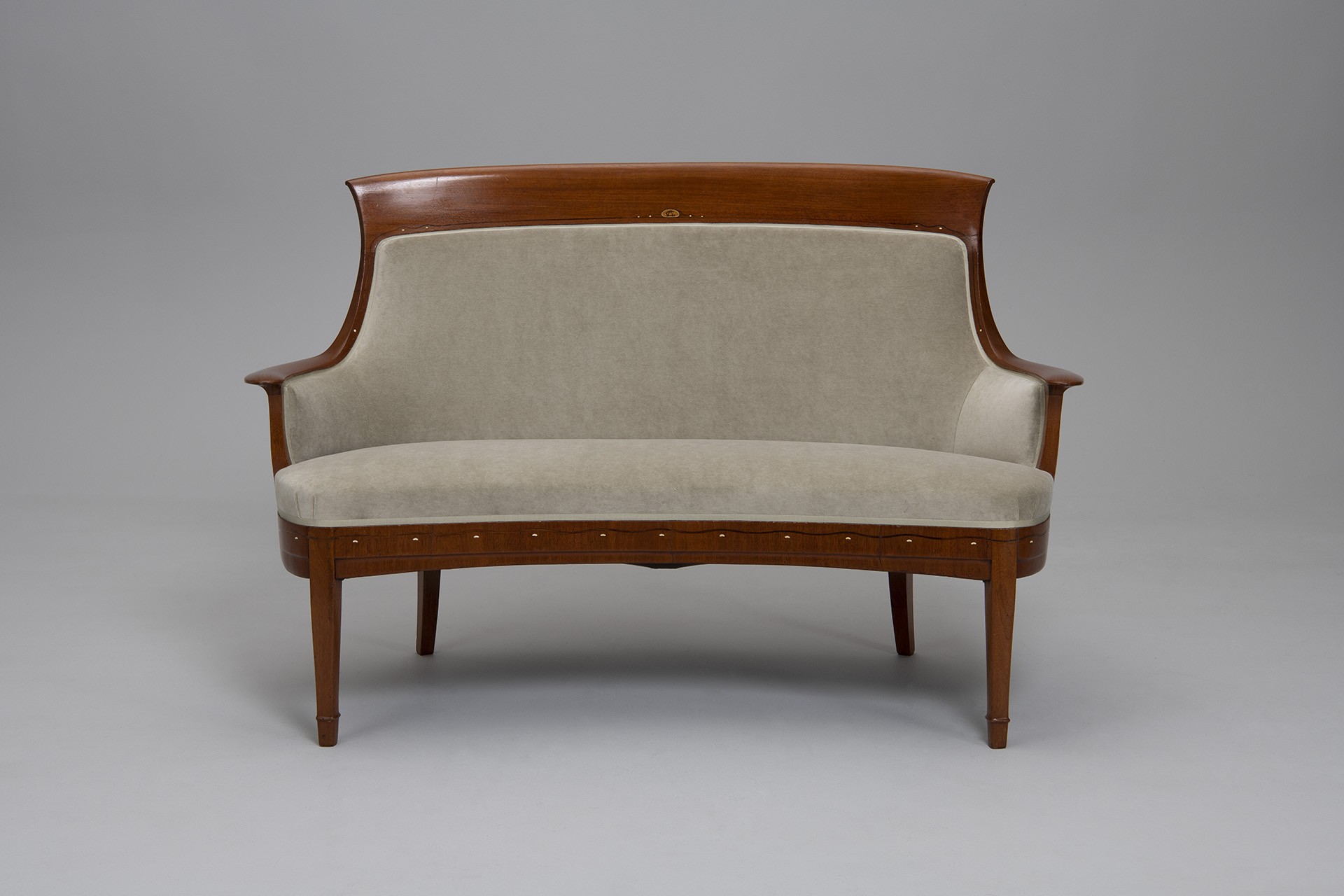 Sofa image 2