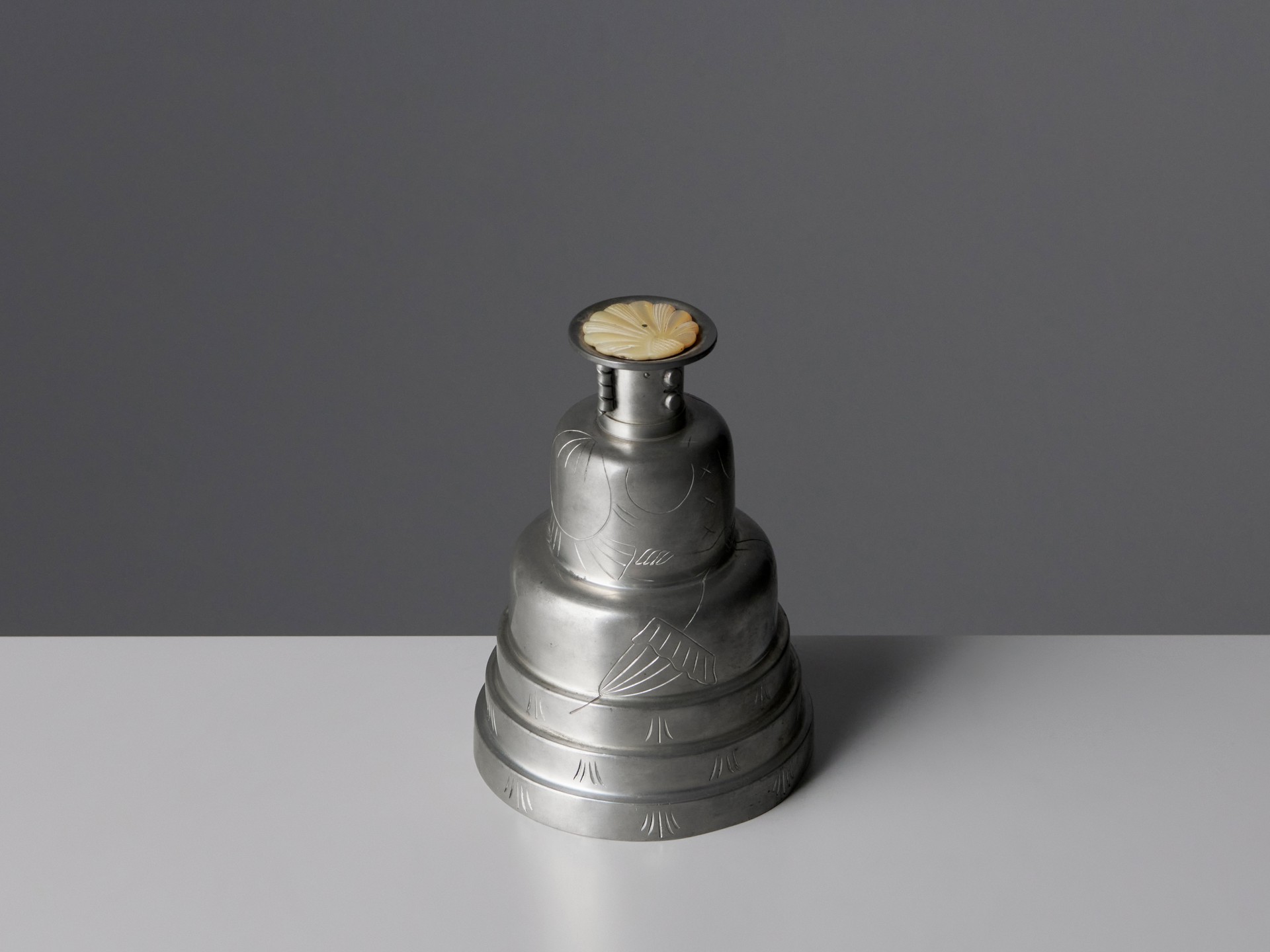 Vessel with Cover image 4
