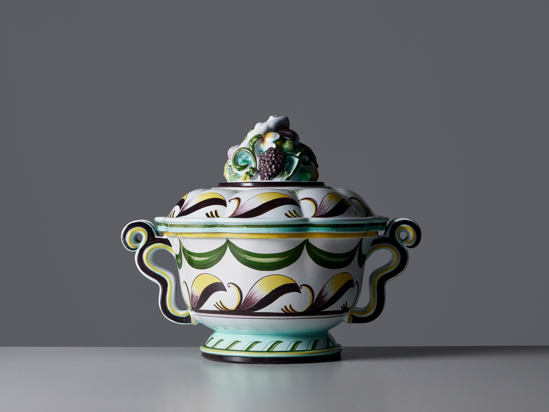 Large Tureen image 3