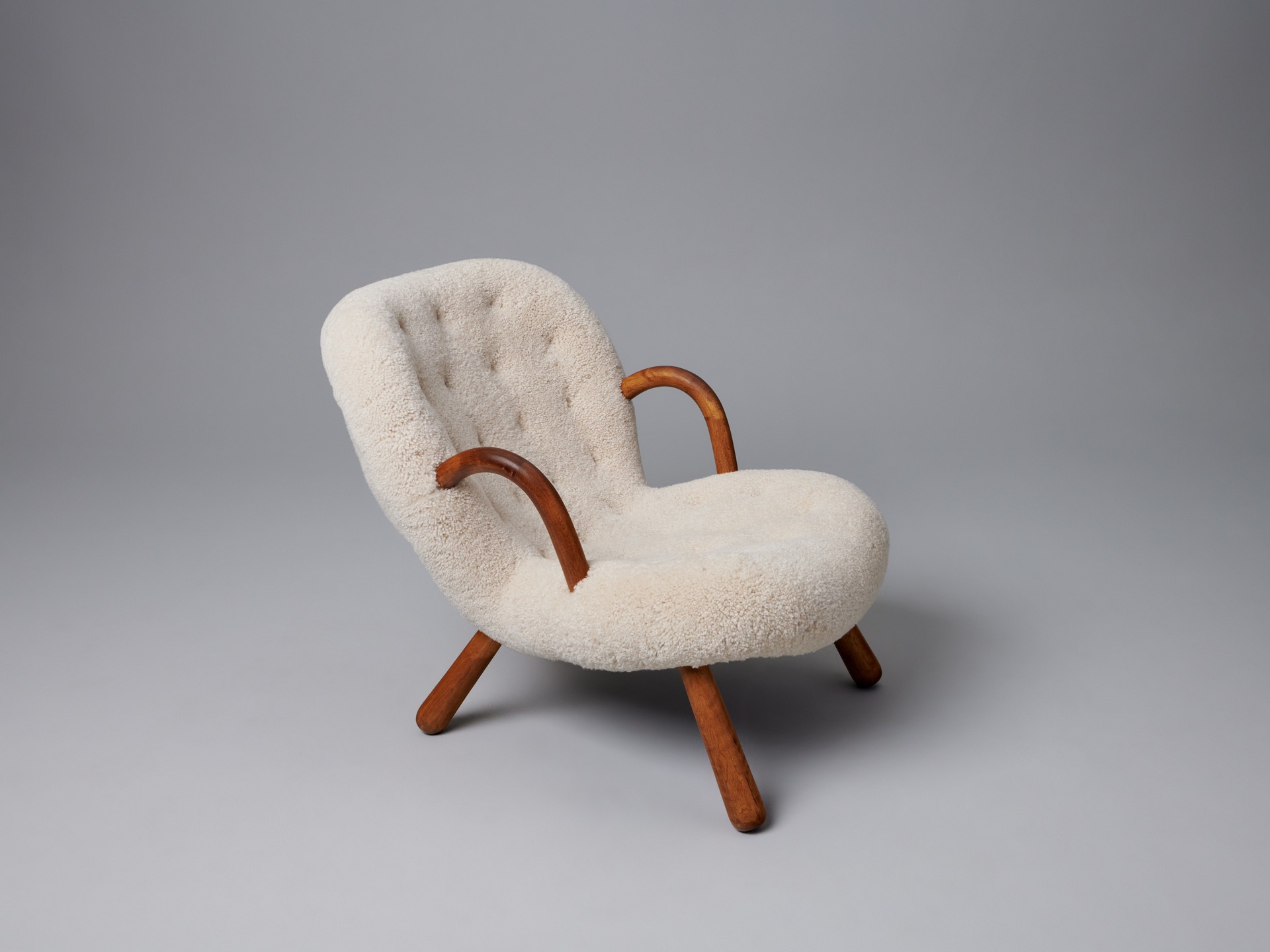 Pair of 'Clam' Armchairs image 5