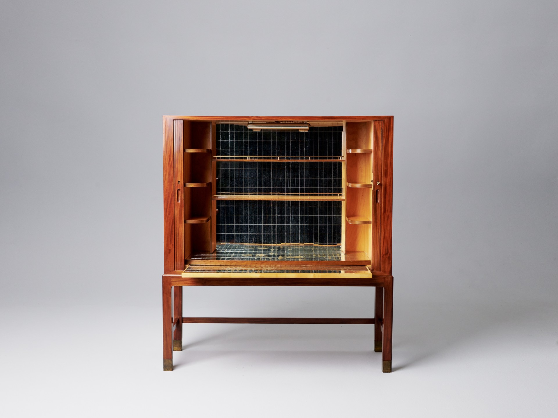 Cocktail Bar Cabinet
