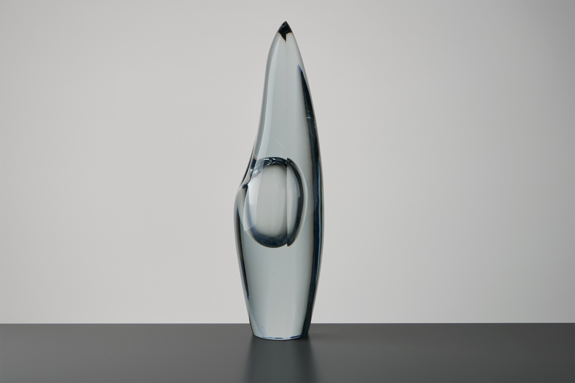 Large 'Orchid' Vase, Model no. 3566 image 3