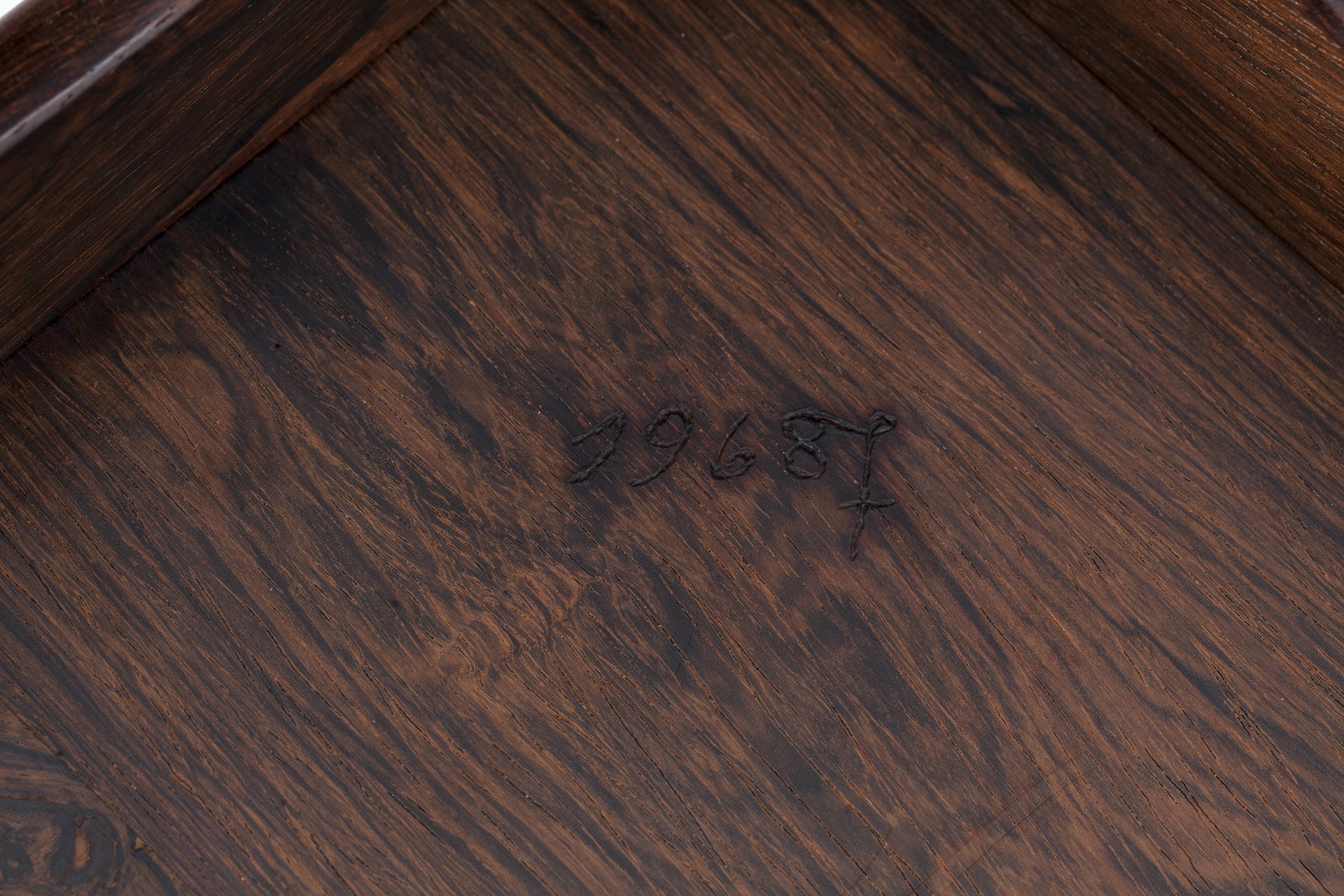 “Museum table” image 12