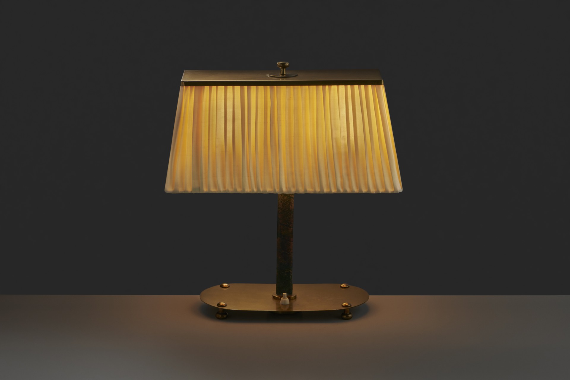 Table Lamp image 2