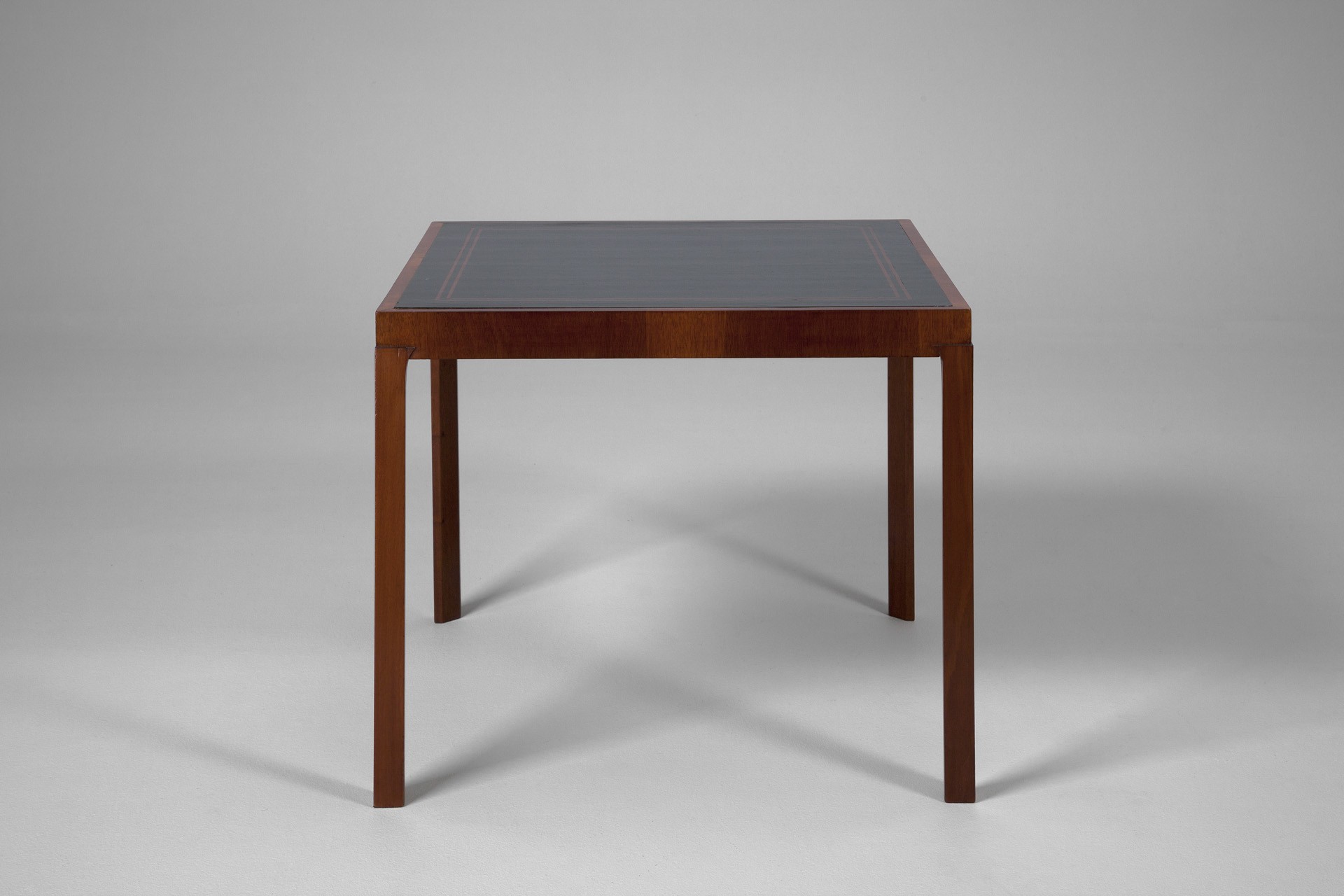 Dining Table image 2