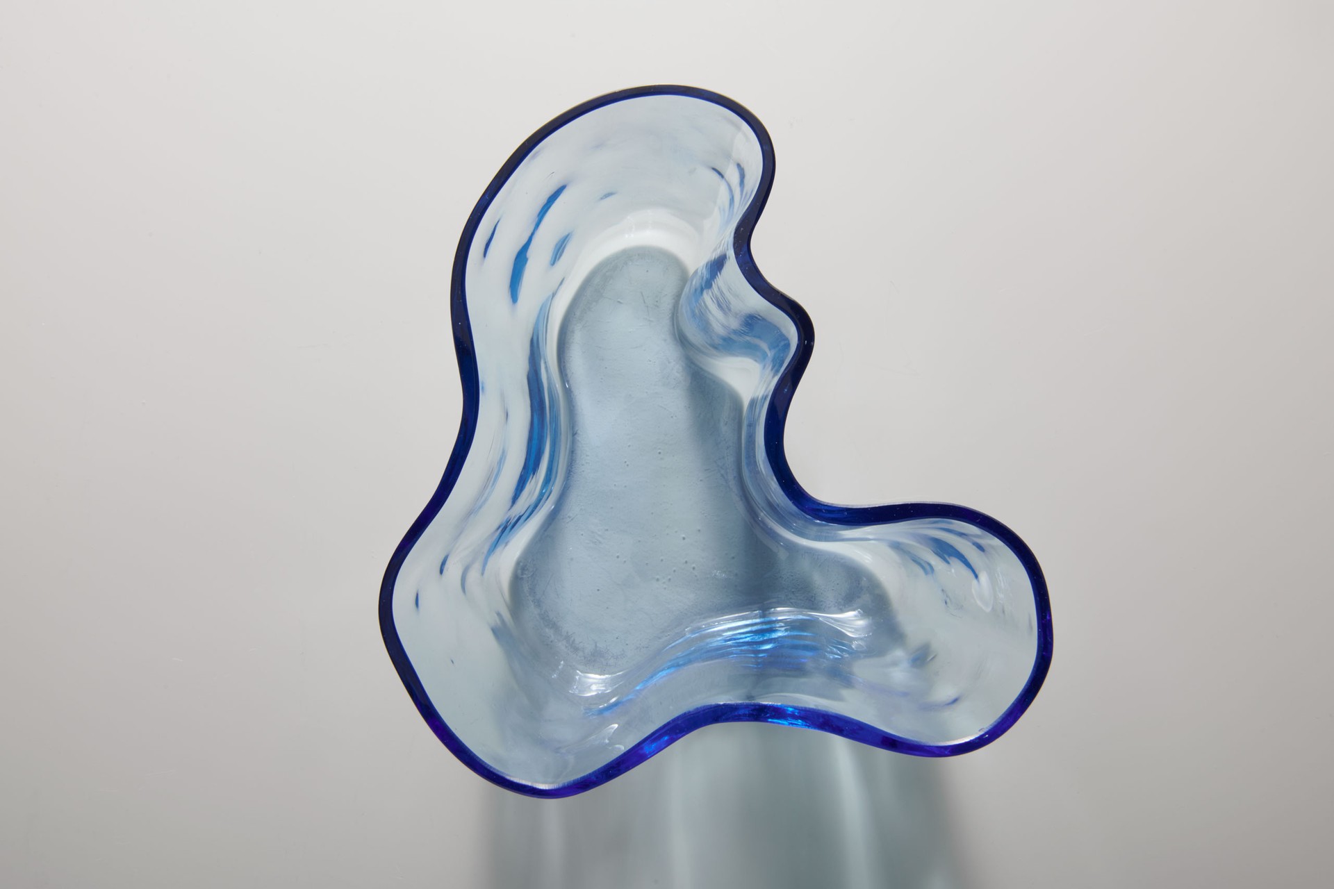 'Savoy' Vase image 3
