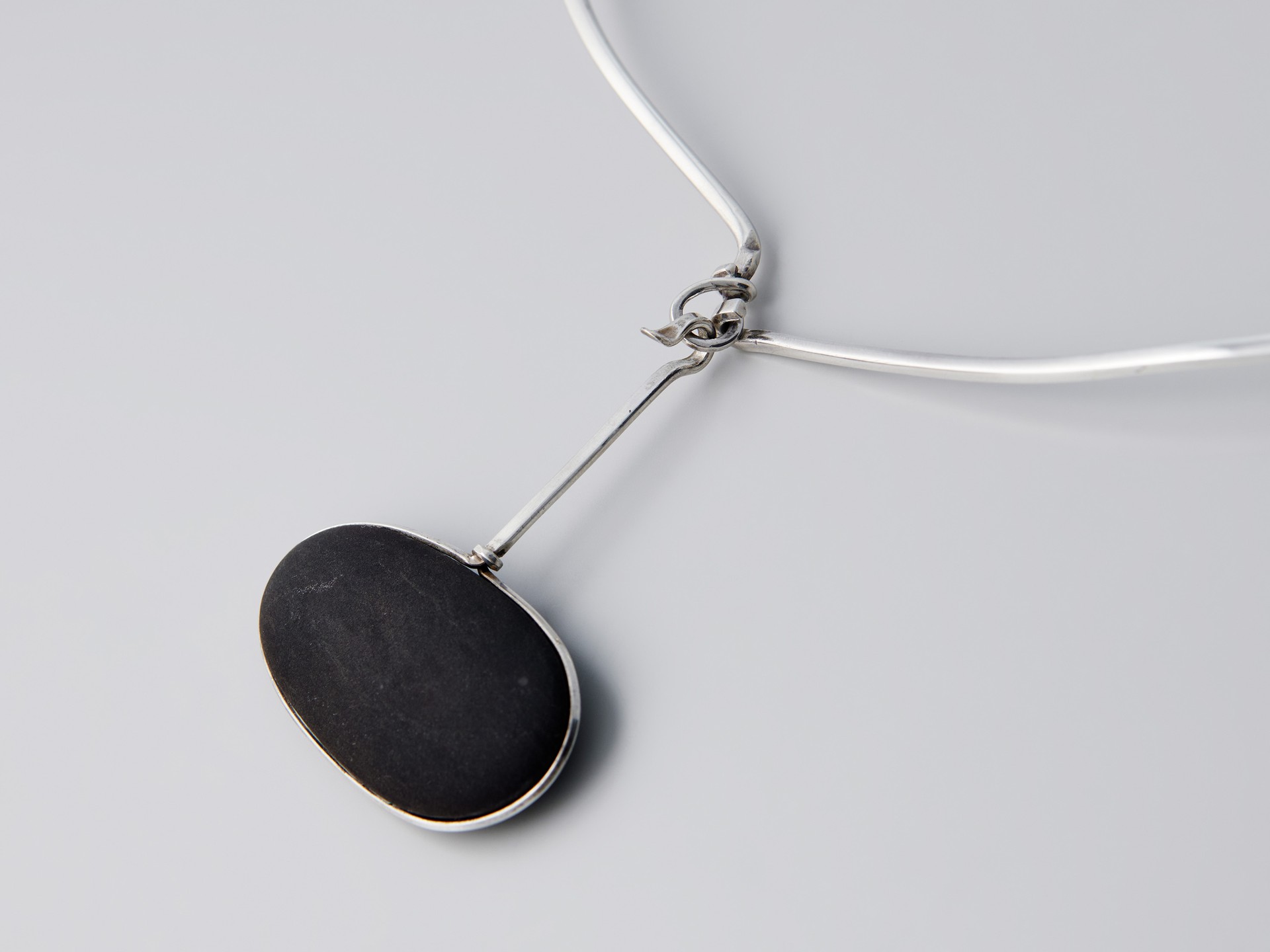 Necklace image 3