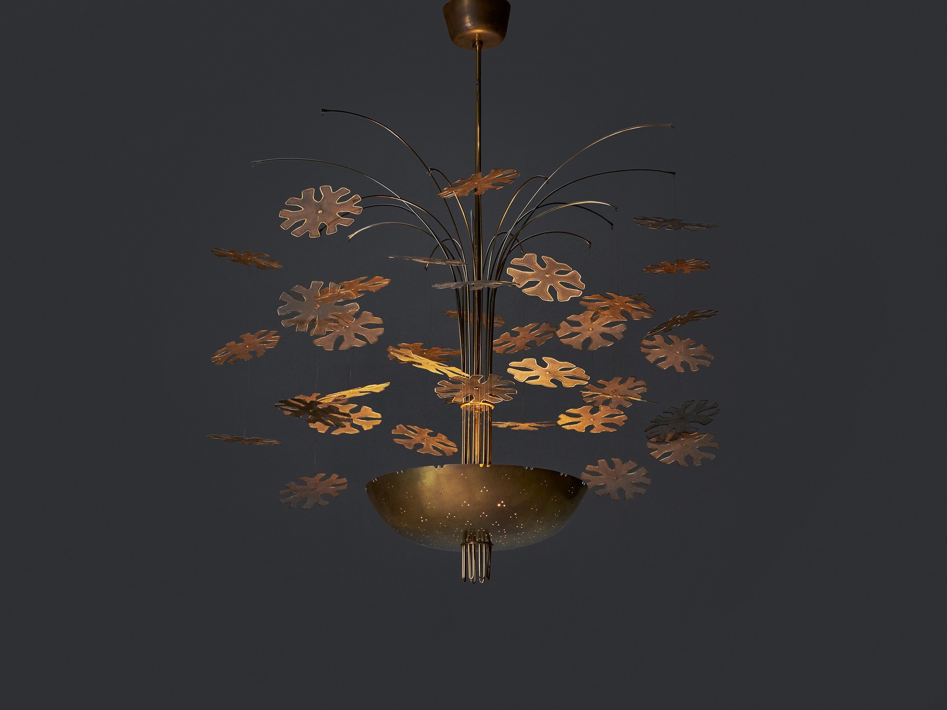 'Snowflake' Chandlier image 2