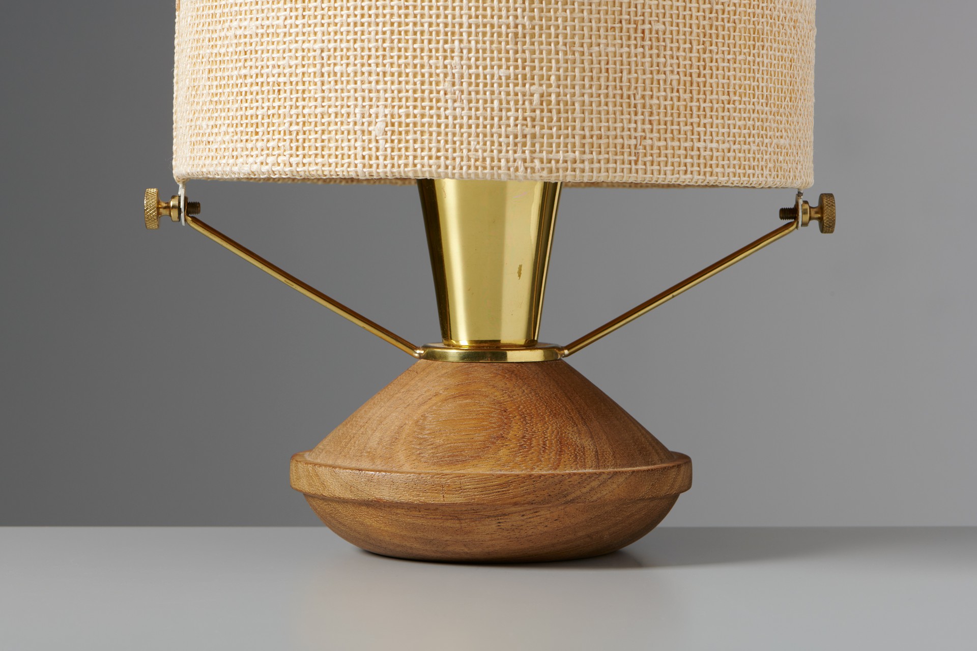 Table lamp image 3
