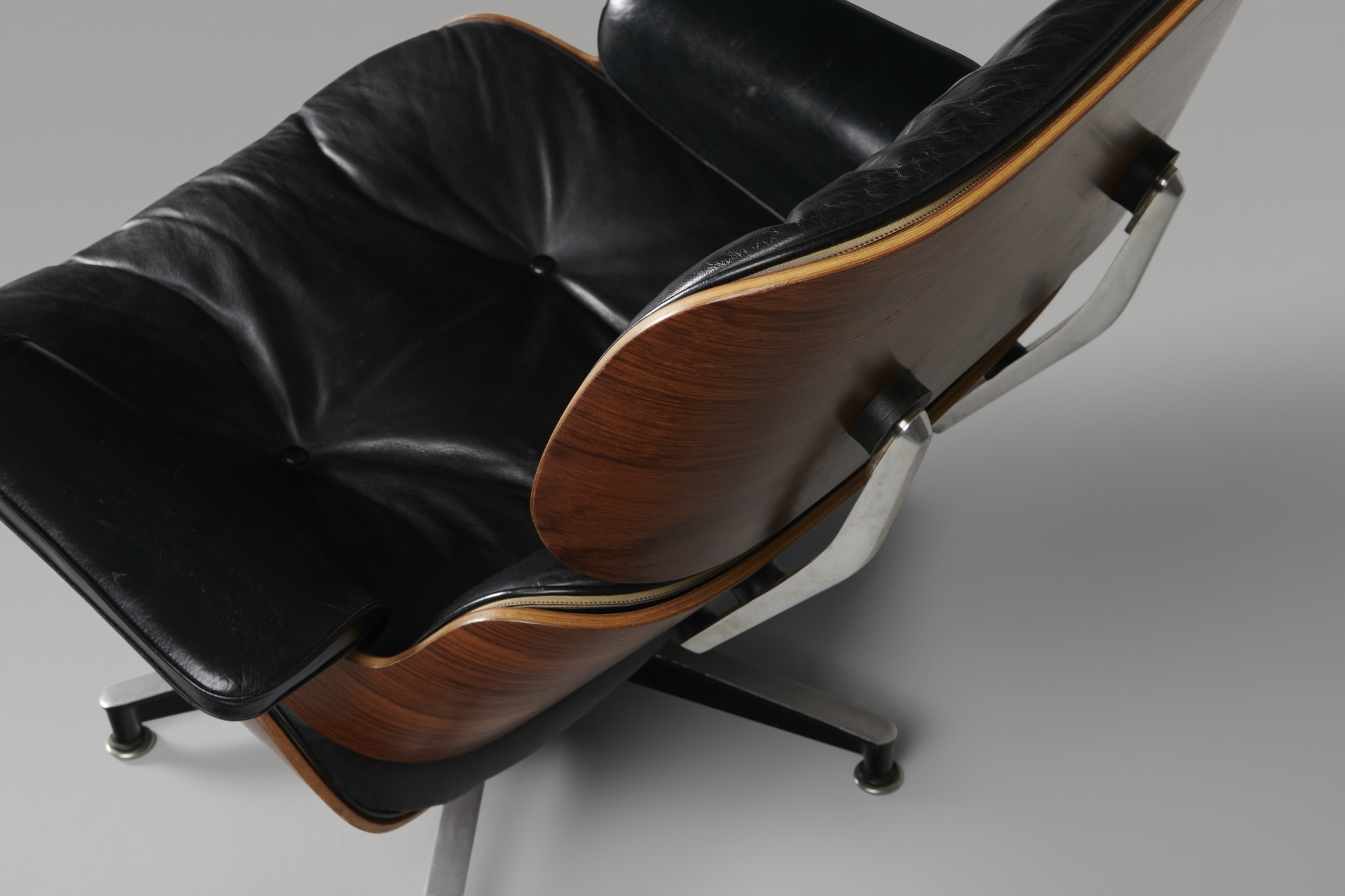 Lounge chair and Ottoman image 6