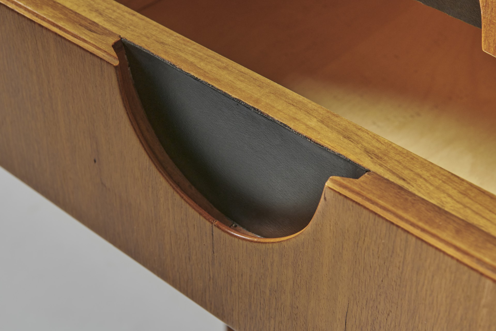 Italian Sideboard image 7