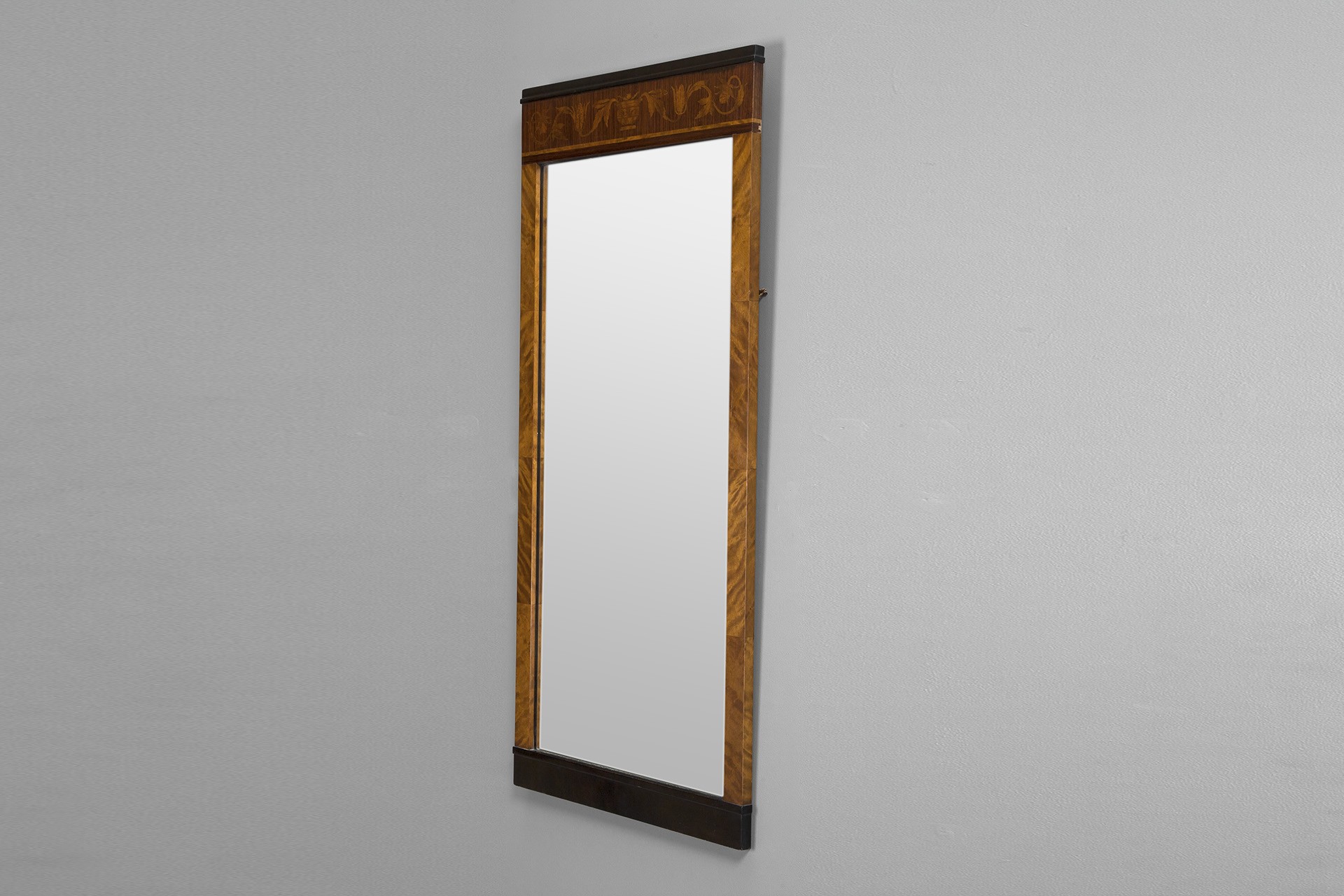 Neoclassical Mirror image 2